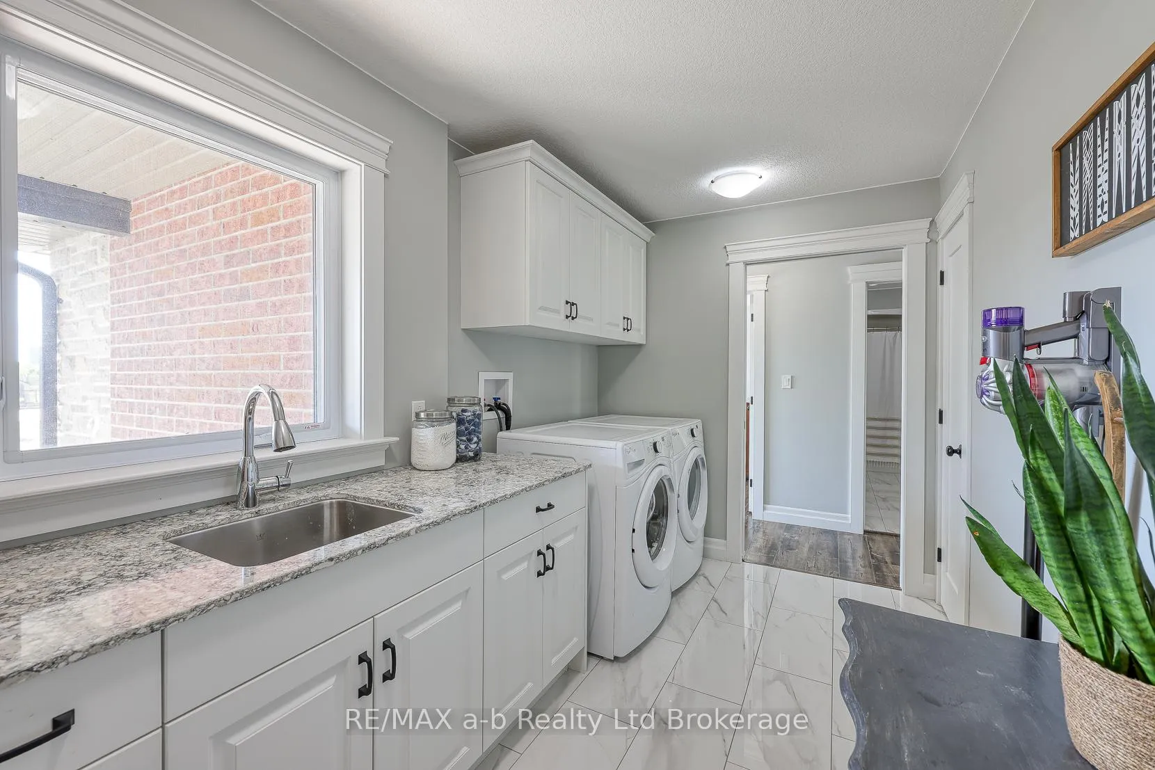 Photo 20 of 49286 Ashland Avenue, Malahide, Lyons — HOMEH