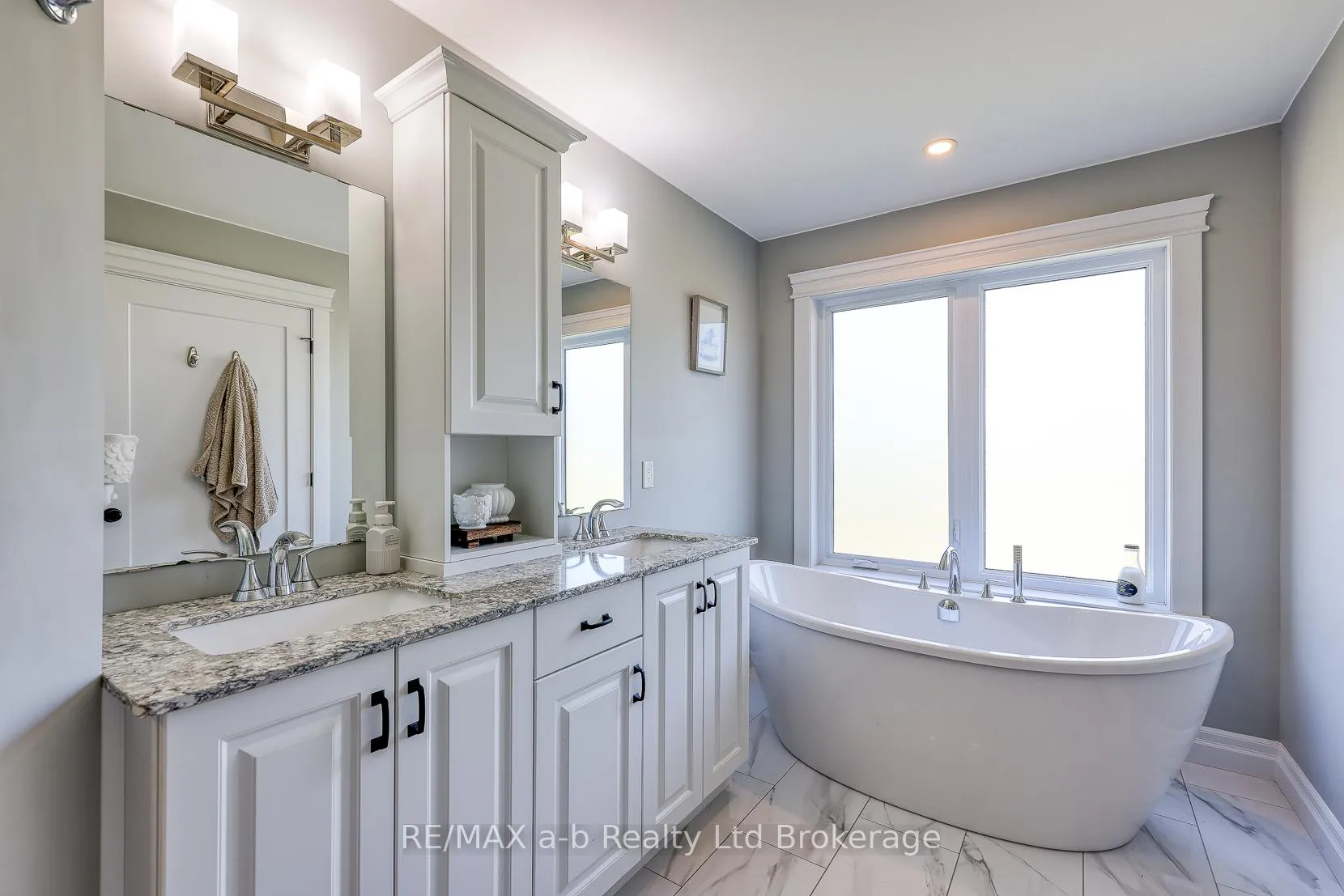 Photo 25 of 49286 Ashland Avenue, Malahide, Lyons — HOMEH
