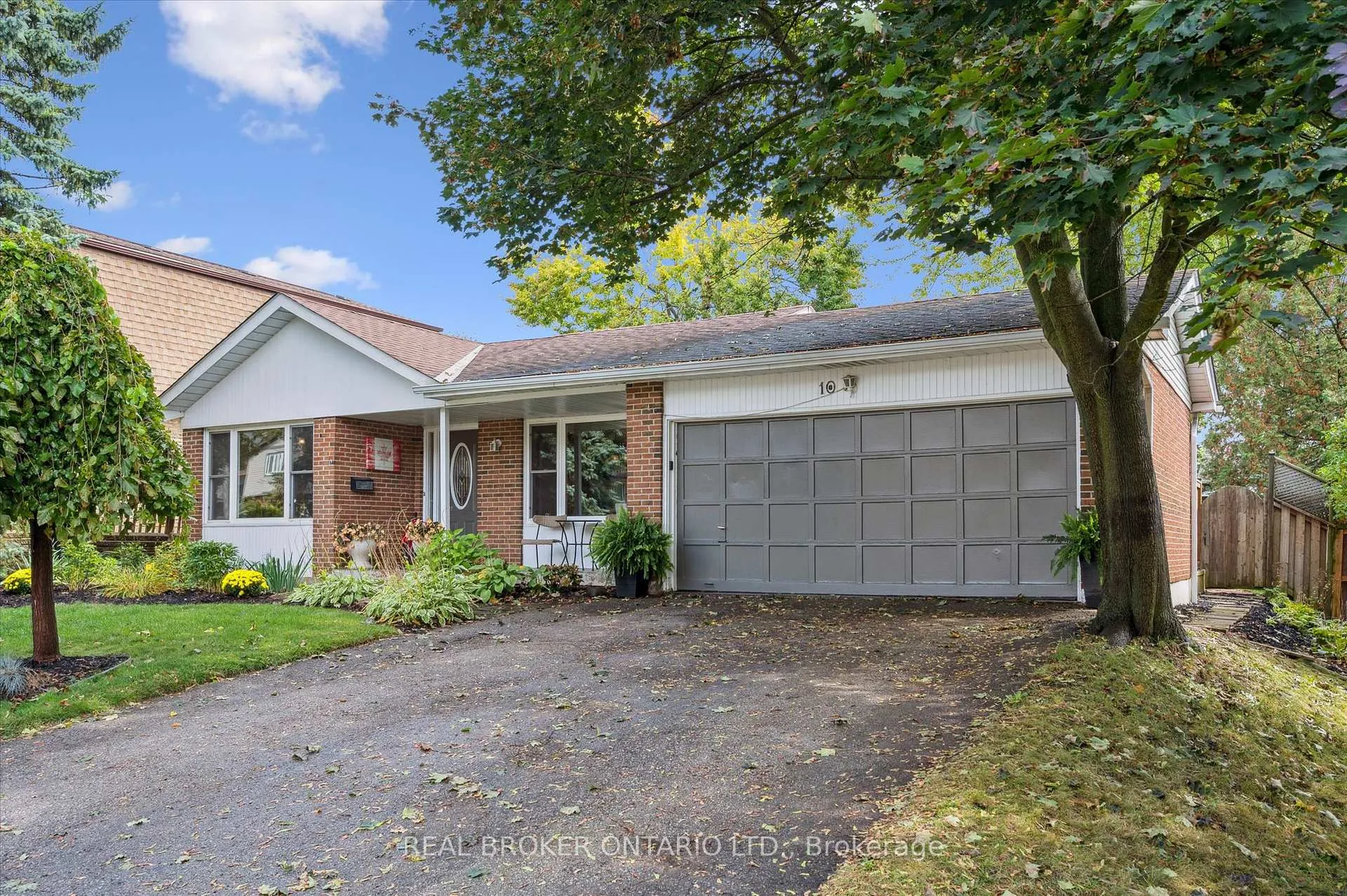 Photo 3 of 10 Northwood Crescent, Guelph, Willow West/Sugarbush/West Acres — HOMEH