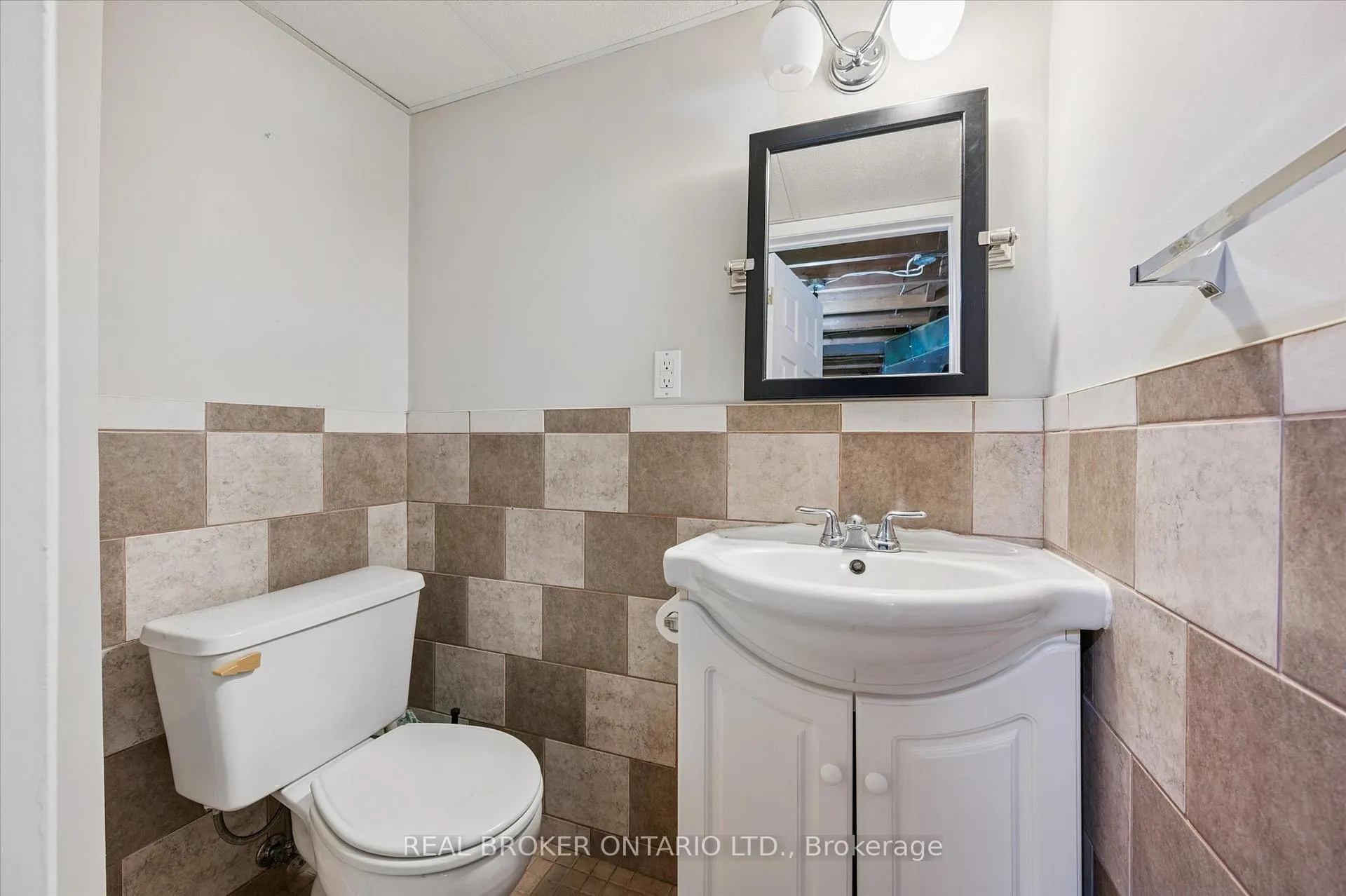 Photo 31 of 10 Northwood Crescent, Guelph, Willow West/Sugarbush/West Acres — HOMEH