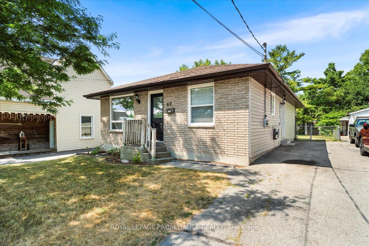 Photo 2 of 92 George Street S, Belleville, Belleville Ward — HOMEH