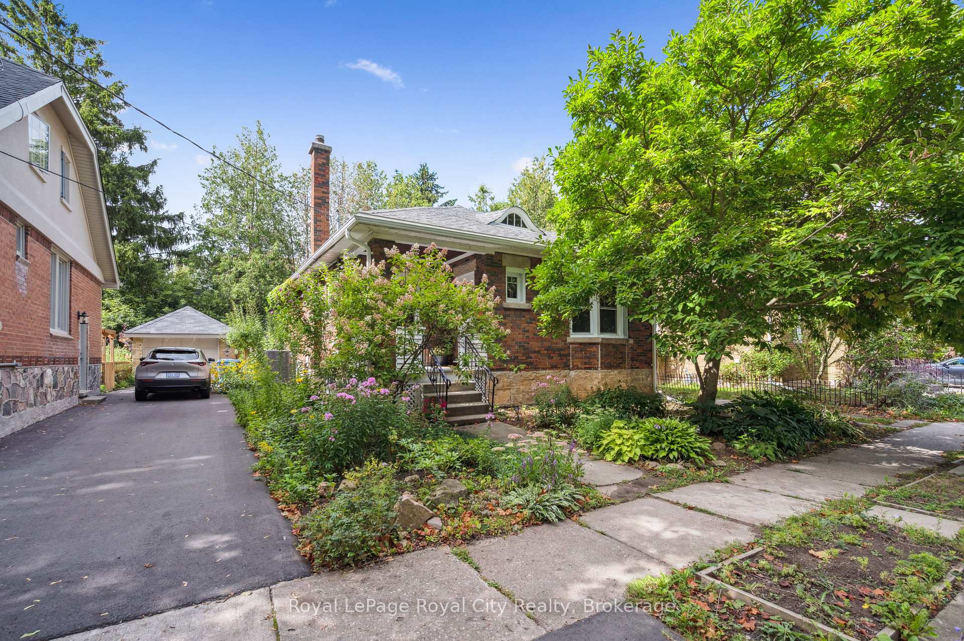 Photo 1 of 21 James Street W, Guelph, Dovercliffe Park/Old University — HOMEH