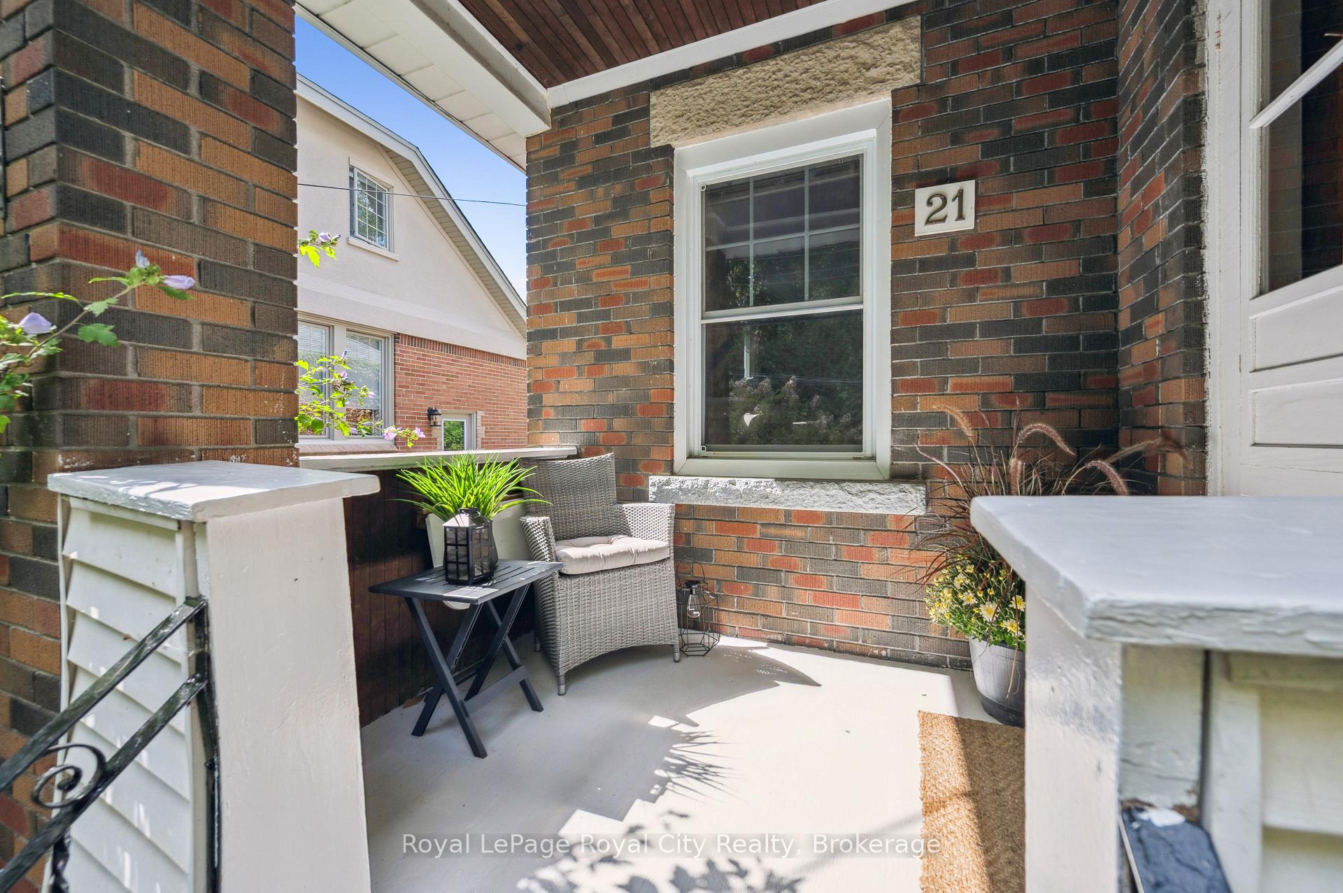 Photo 4 of 21 James Street W, Guelph, Dovercliffe Park/Old University — HOMEH