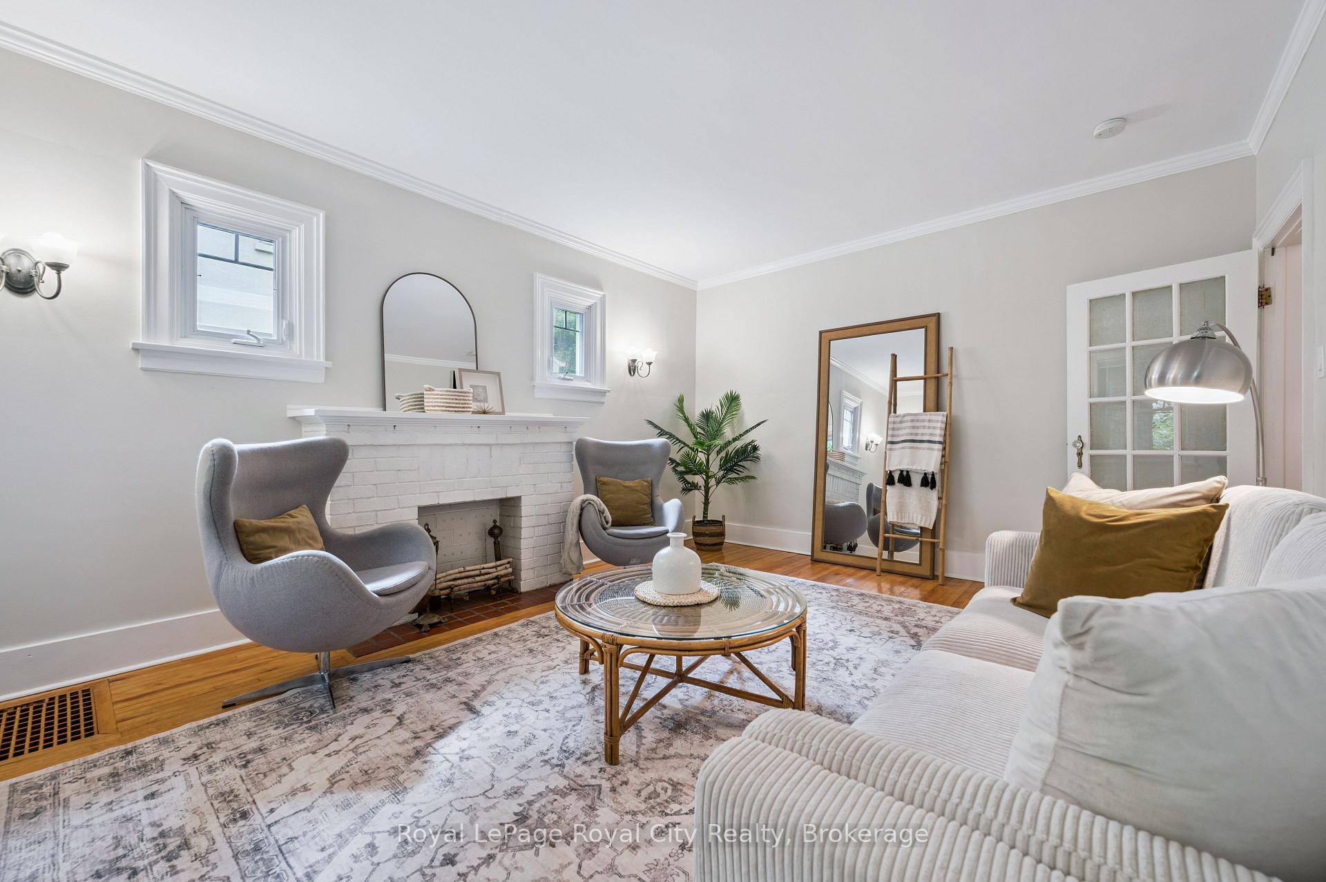 Photo 7 of 21 James Street W, Guelph, Dovercliffe Park/Old University — HOMEH