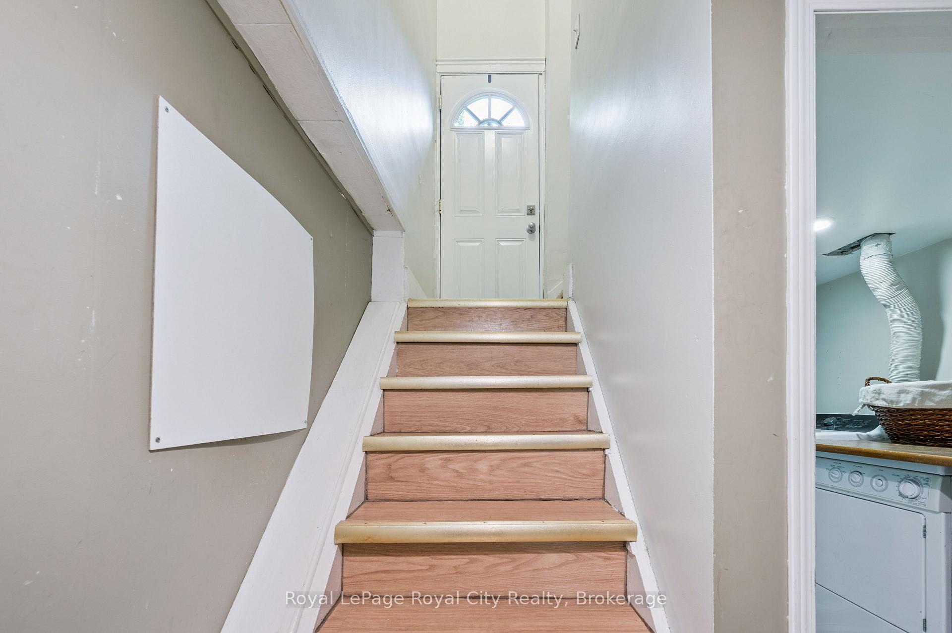 Photo 20 of 21 James Street W, Guelph, Dovercliffe Park/Old University — HOMEH