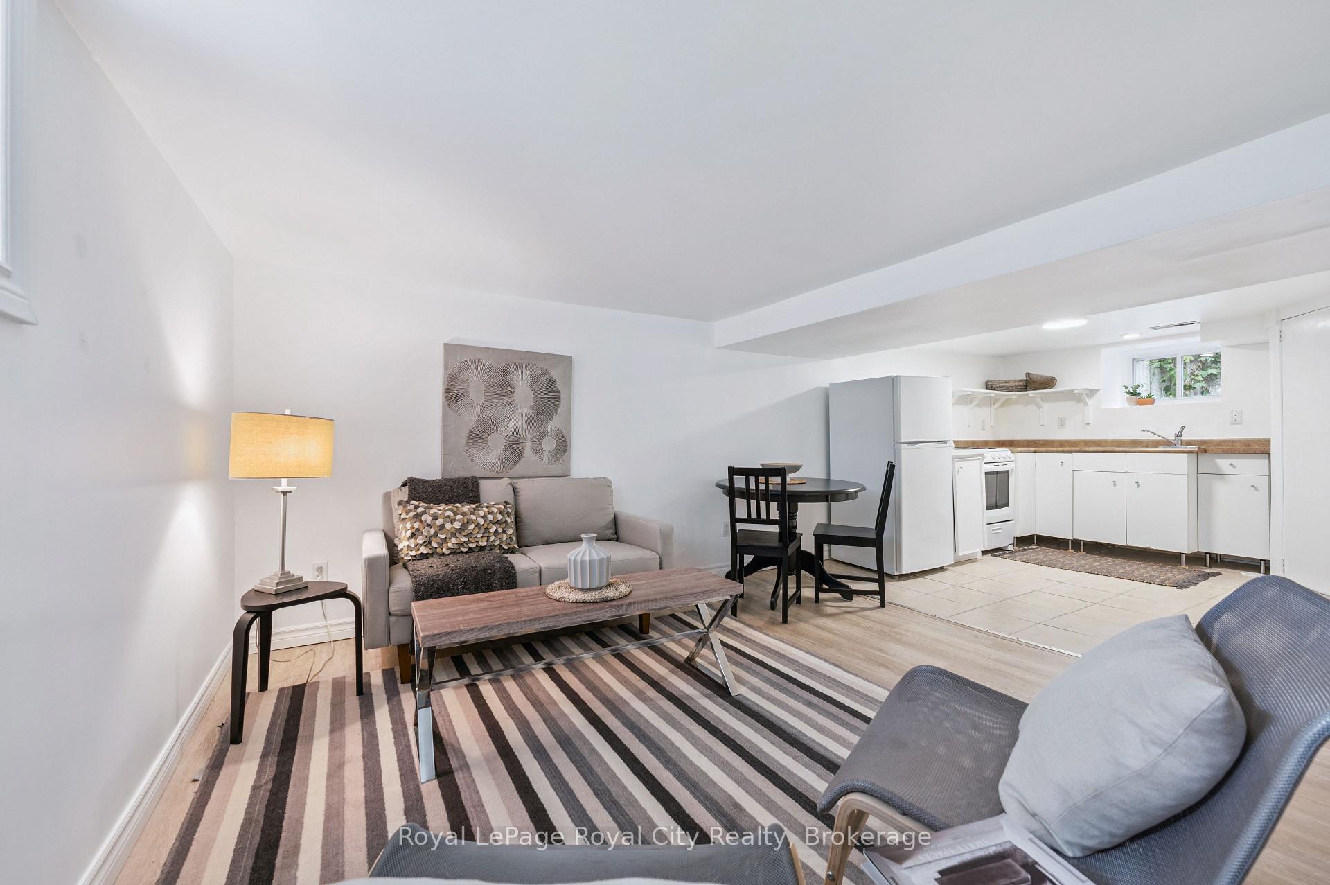 Photo 24 of 21 James Street W, Guelph, Dovercliffe Park/Old University — HOMEH