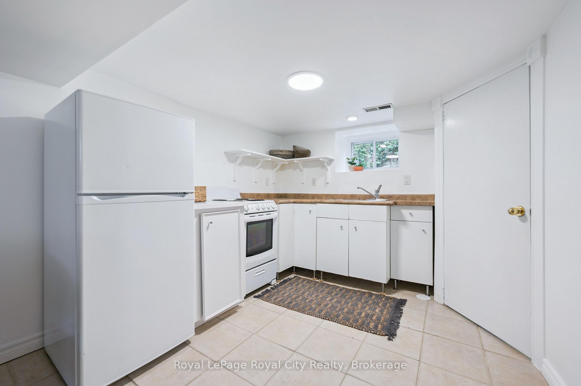 Photo 26 of 21 James Street W, Guelph, Dovercliffe Park/Old University — HOMEH