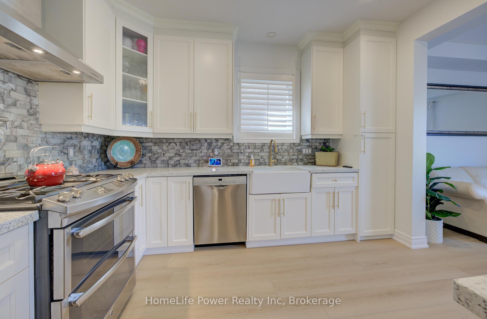 Photo 16 of 113 Dallan Drive, Guelph, Pineridge/Westminster Woods — HOMEH