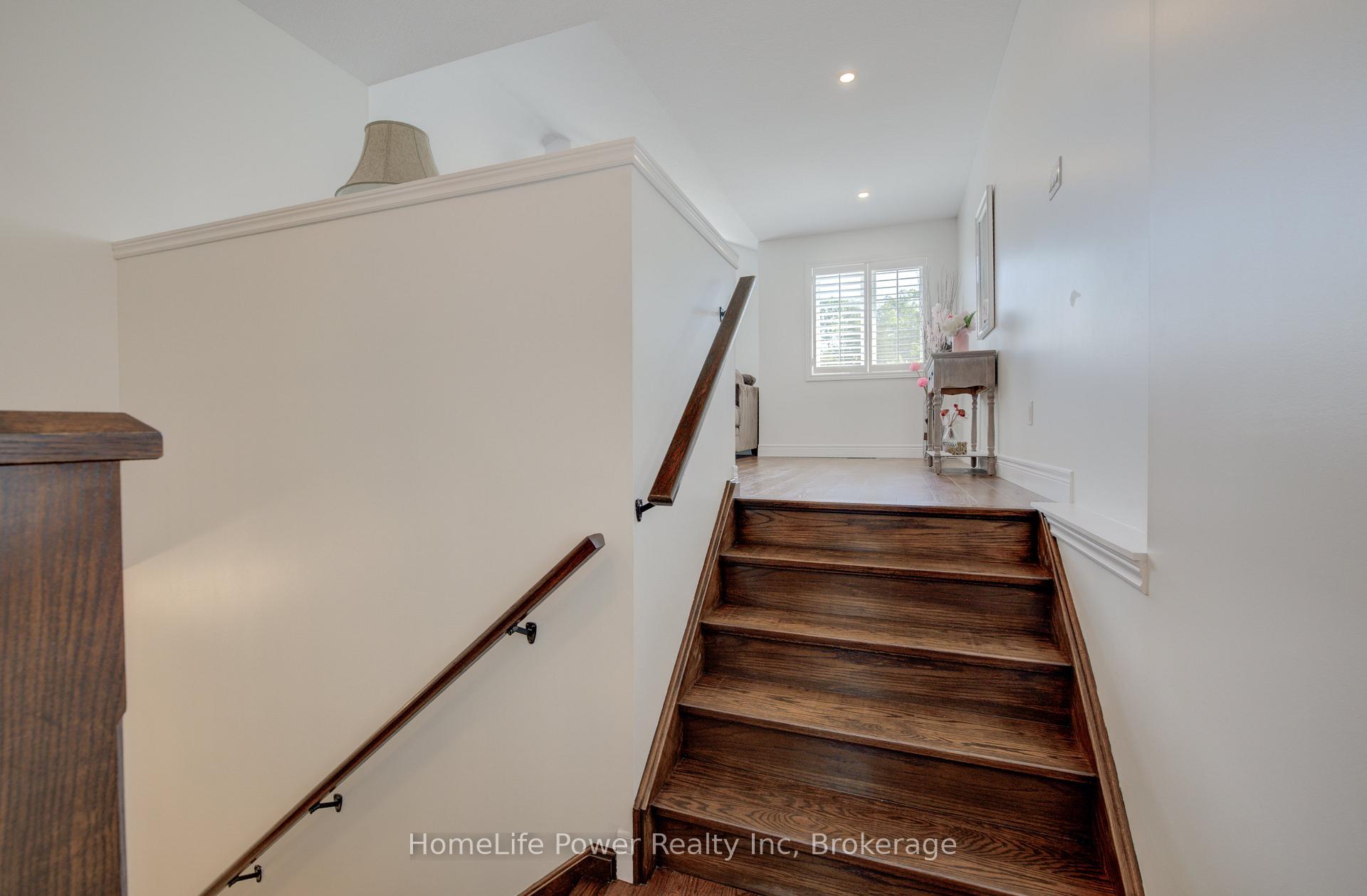 Photo 24 of 113 Dallan Drive, Guelph, Pineridge/Westminster Woods — HOMEH