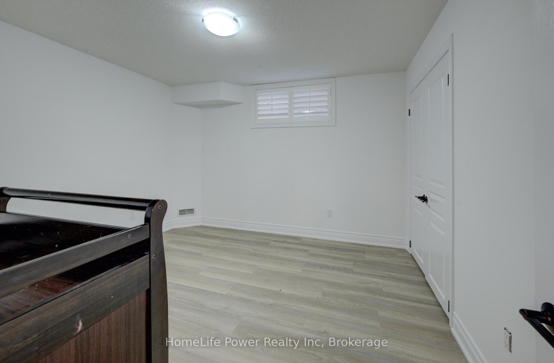 Photo 39 of 113 Dallan Drive, Guelph, Pineridge/Westminster Woods — HOMEH