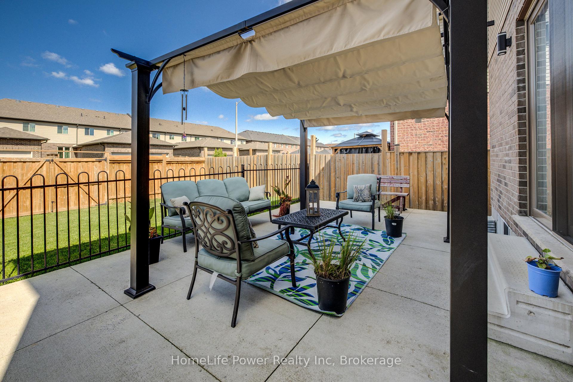 Photo 42 of 113 Dallan Drive, Guelph, Pineridge/Westminster Woods — HOMEH
