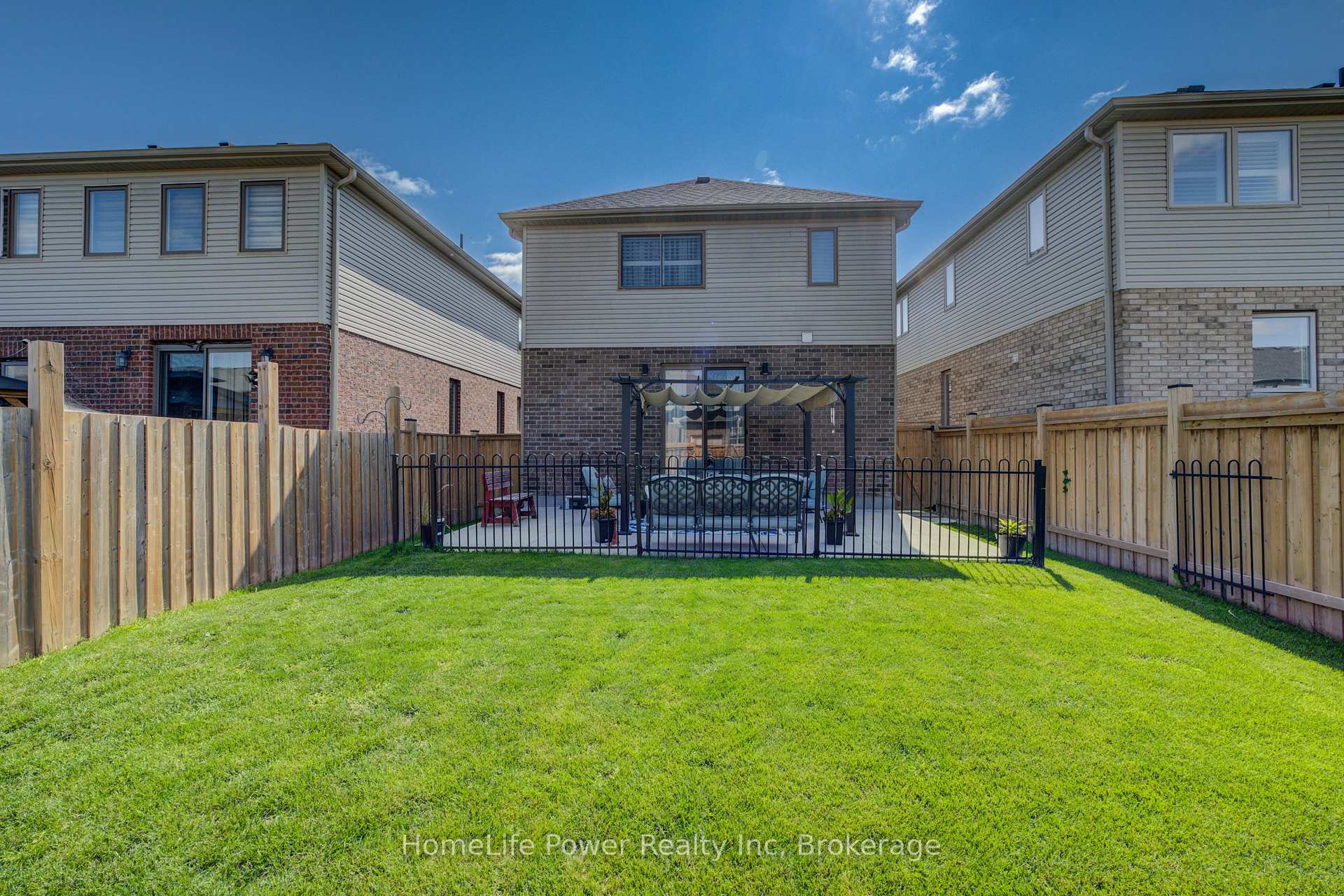 Photo 46 of 113 Dallan Drive, Guelph, Pineridge/Westminster Woods — HOMEH