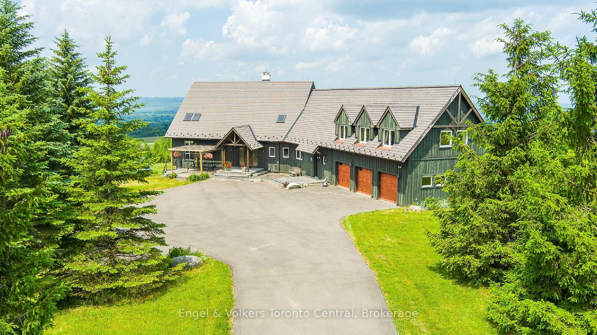 Photo 1 of 496083 Grey Road 2, Blue Mountains — HOMEH