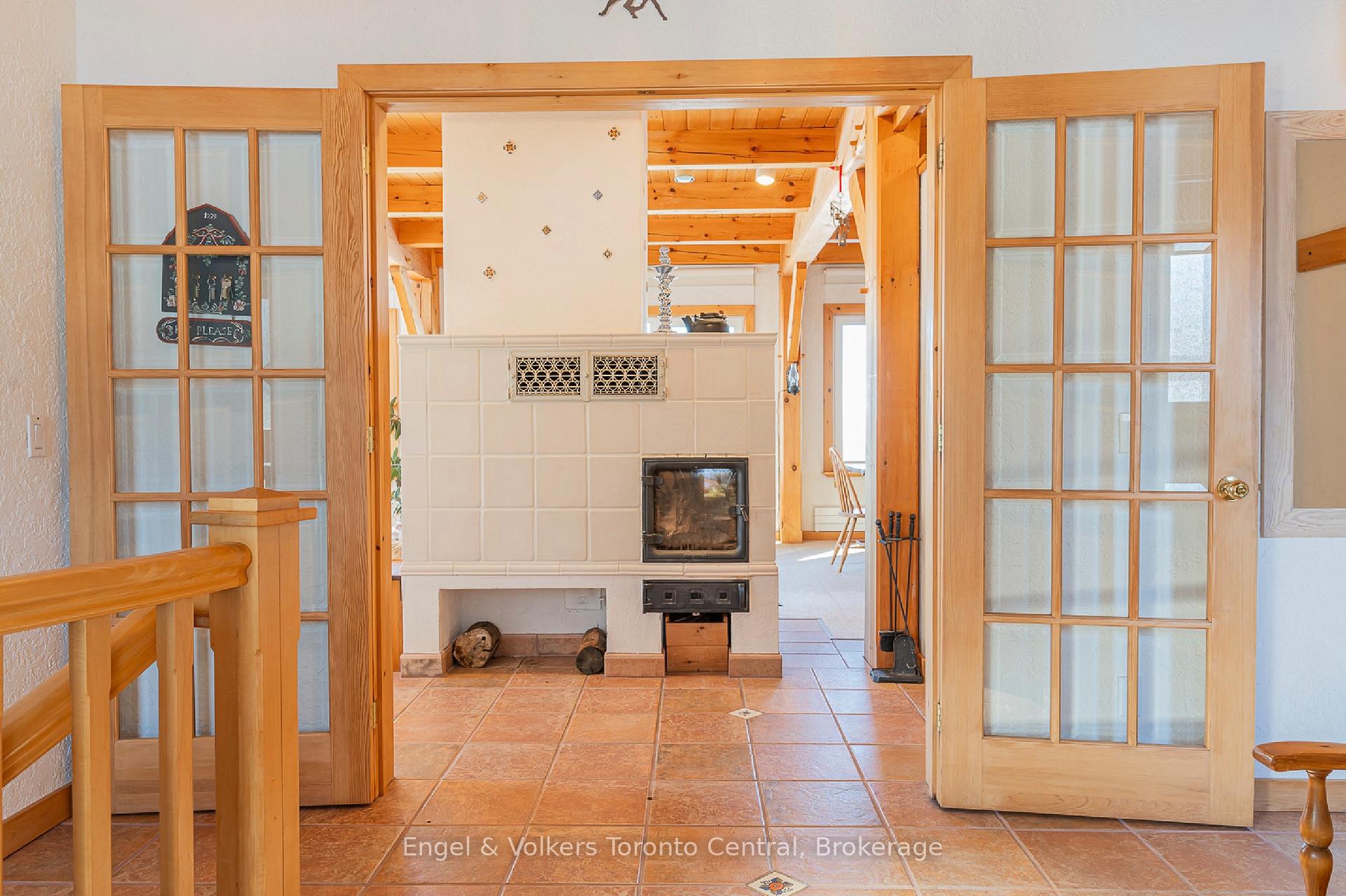 Photo 4 of 496083 Grey Road 2, Blue Mountains — HOMEH