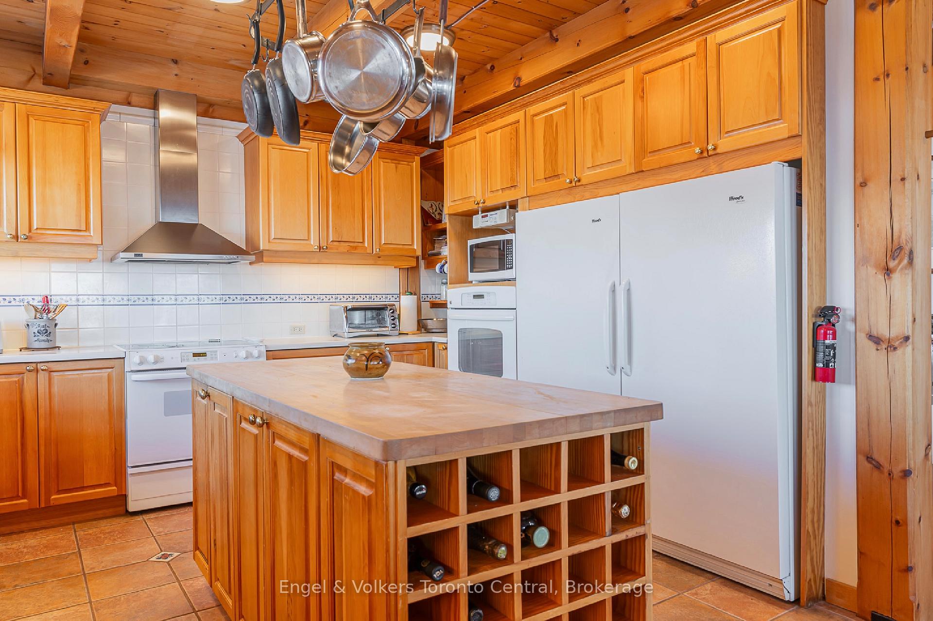 Photo 11 of 496083 Grey Road 2, Blue Mountains — HOMEH