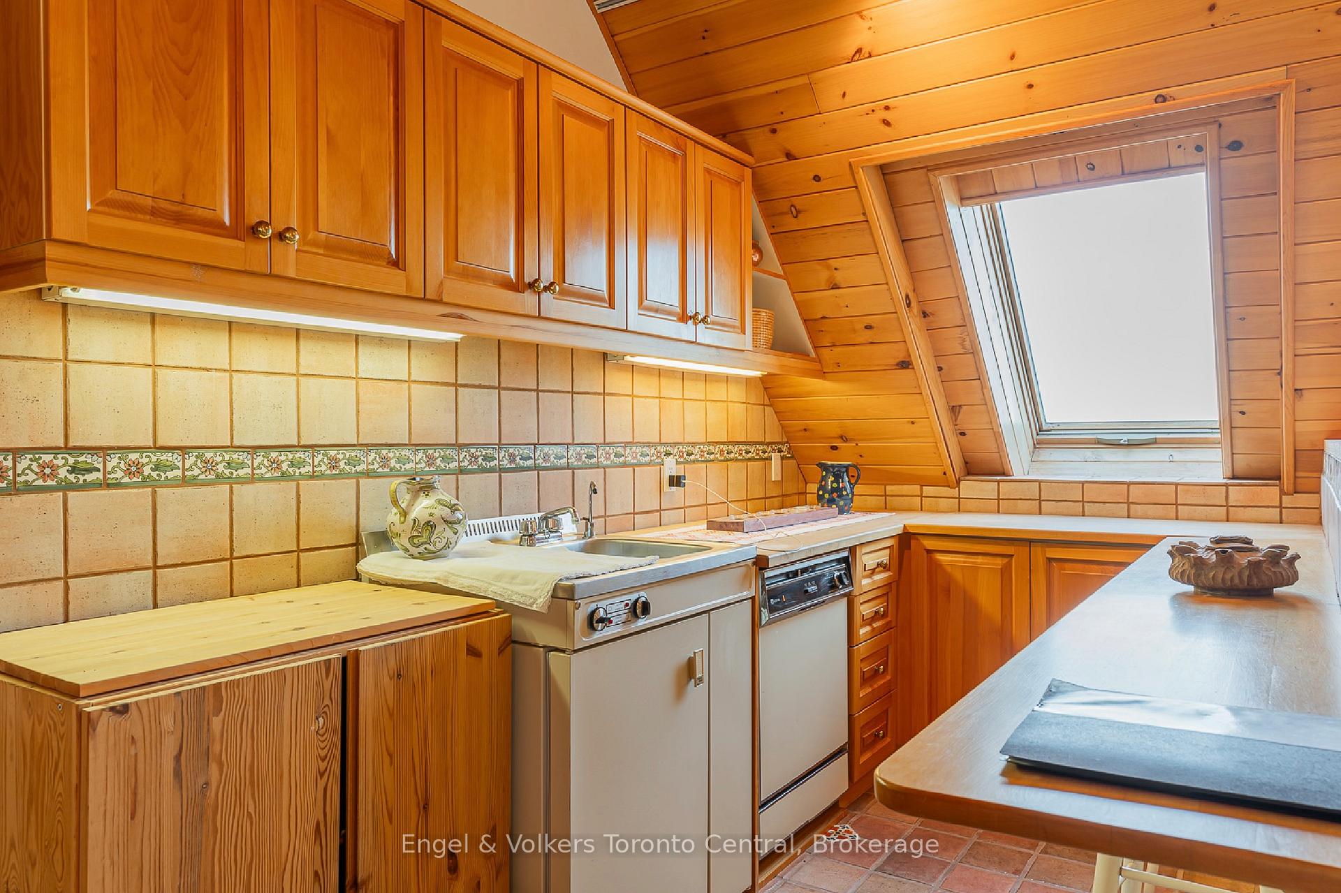 Photo 19 of 496083 Grey Road 2, Blue Mountains — HOMEH