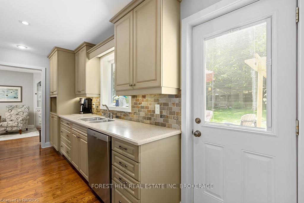 Photo 14 of 46 Sydenham Street, Grey Highlands — HOMEH