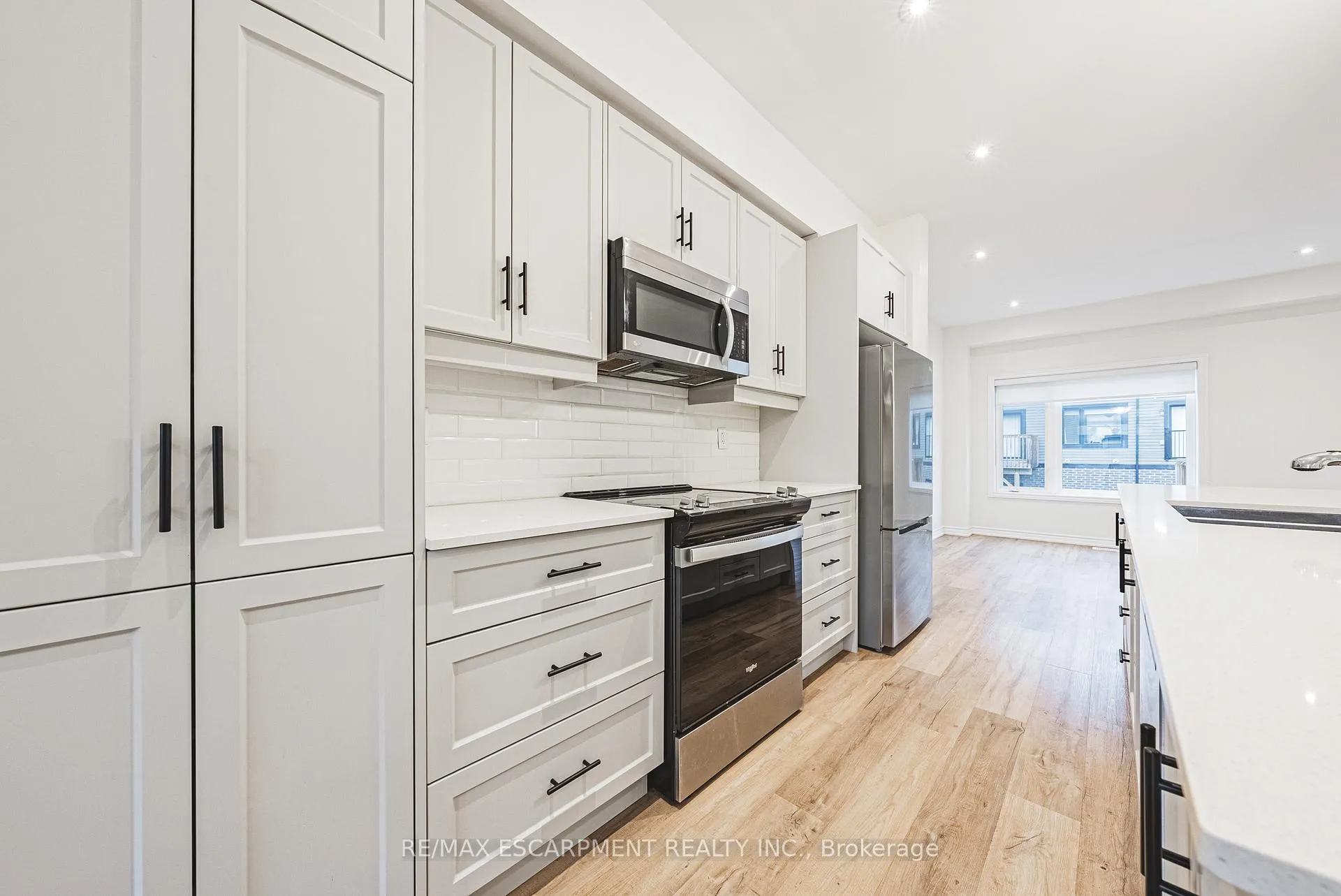 Photo 8 of 47 Cadwell Lane, Hamilton, Mountview — HOMEH