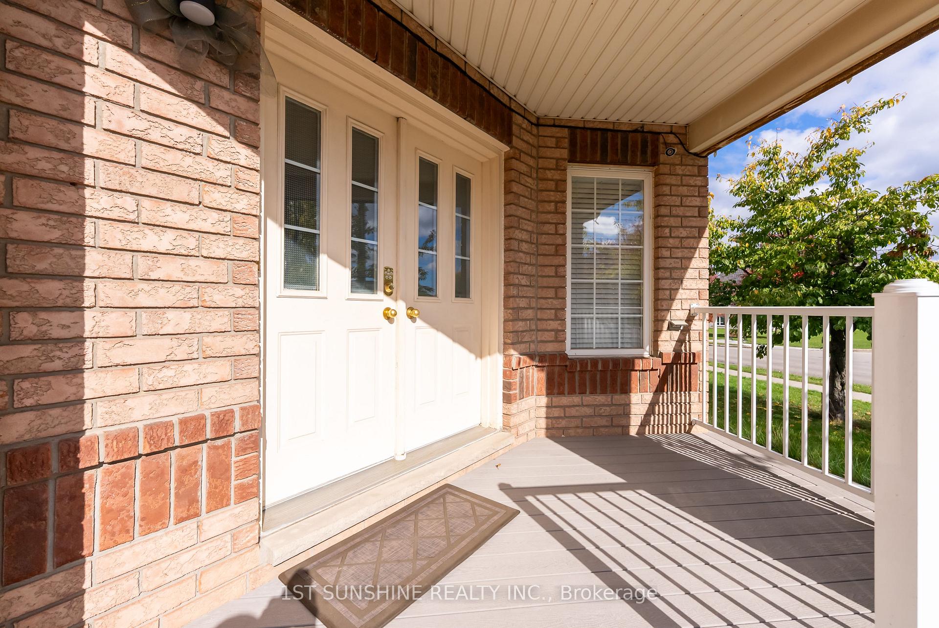 Photo 5 of 263 Hepburn Crescent, Hamilton, Mountview — HOMEH