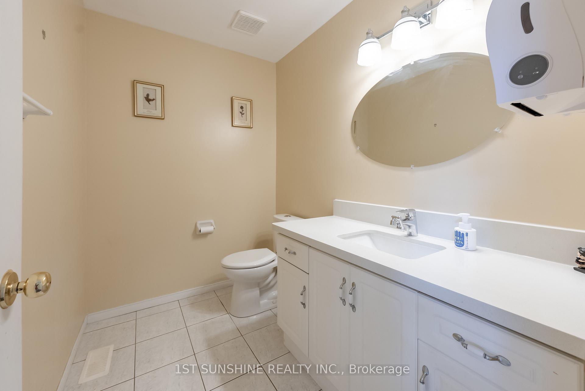 Photo 14 of 263 Hepburn Crescent, Hamilton, Mountview — HOMEH