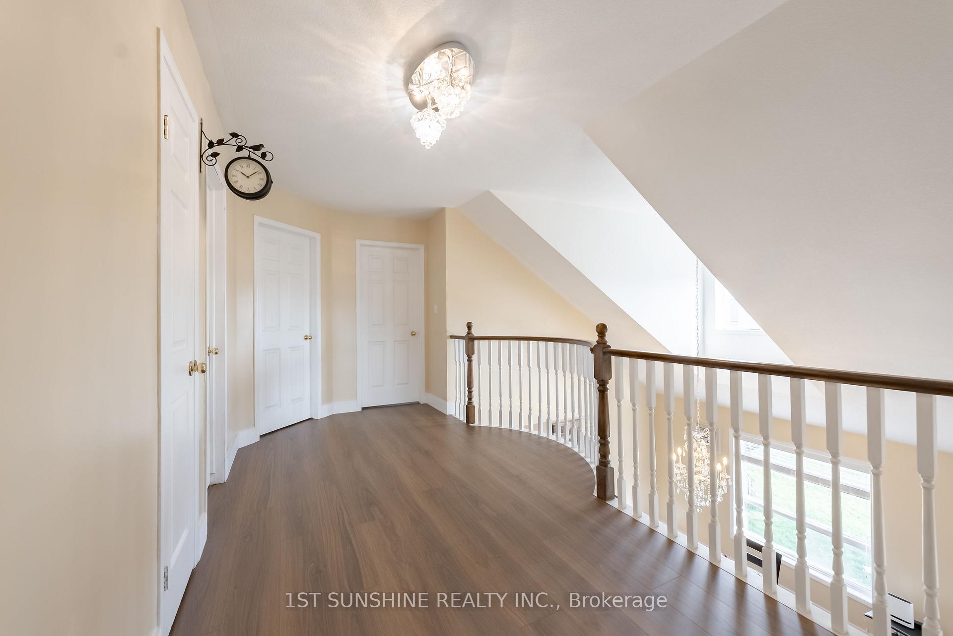 Photo 21 of 263 Hepburn Crescent, Hamilton, Mountview — HOMEH