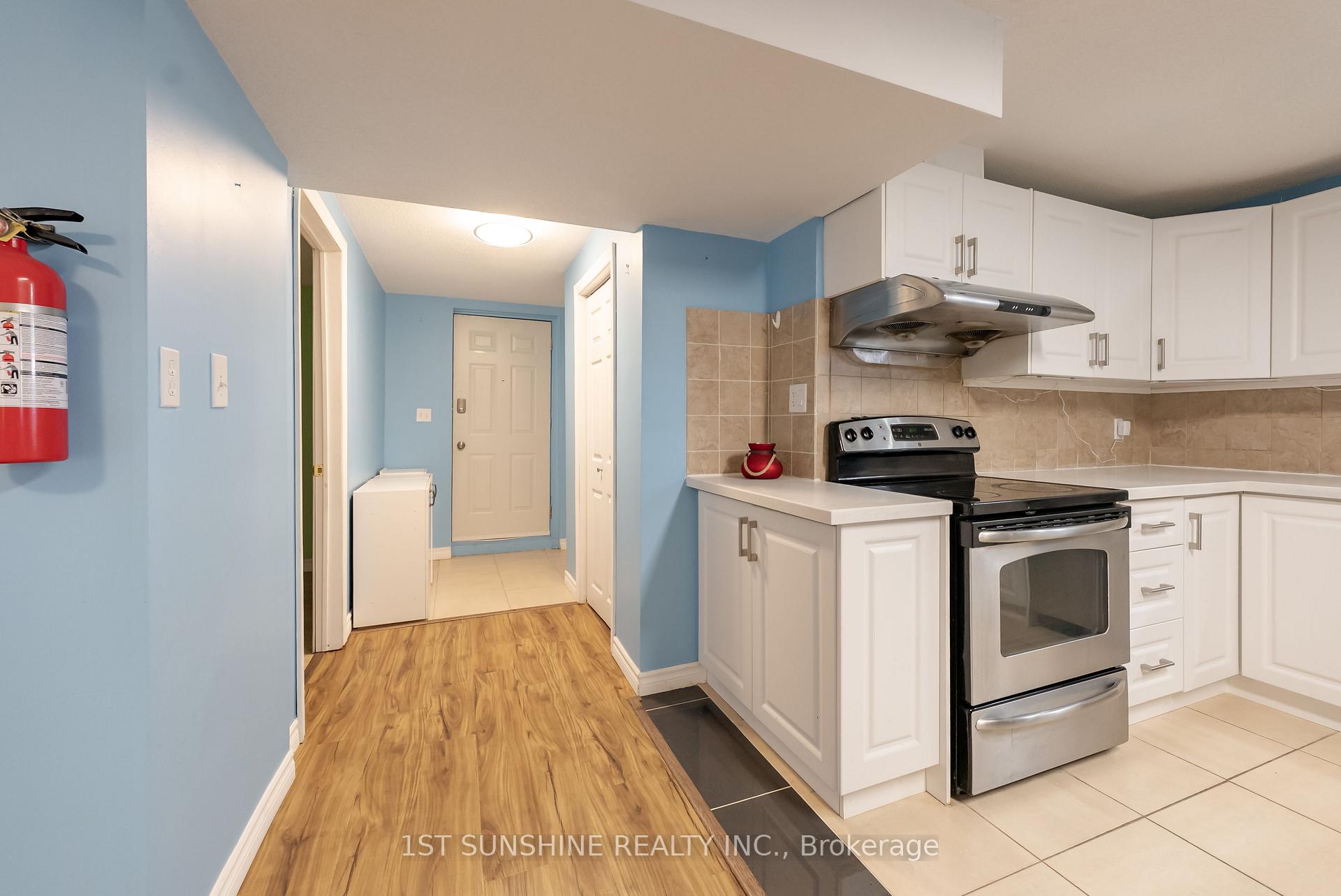 Photo 36 of 263 Hepburn Crescent, Hamilton, Mountview — HOMEH