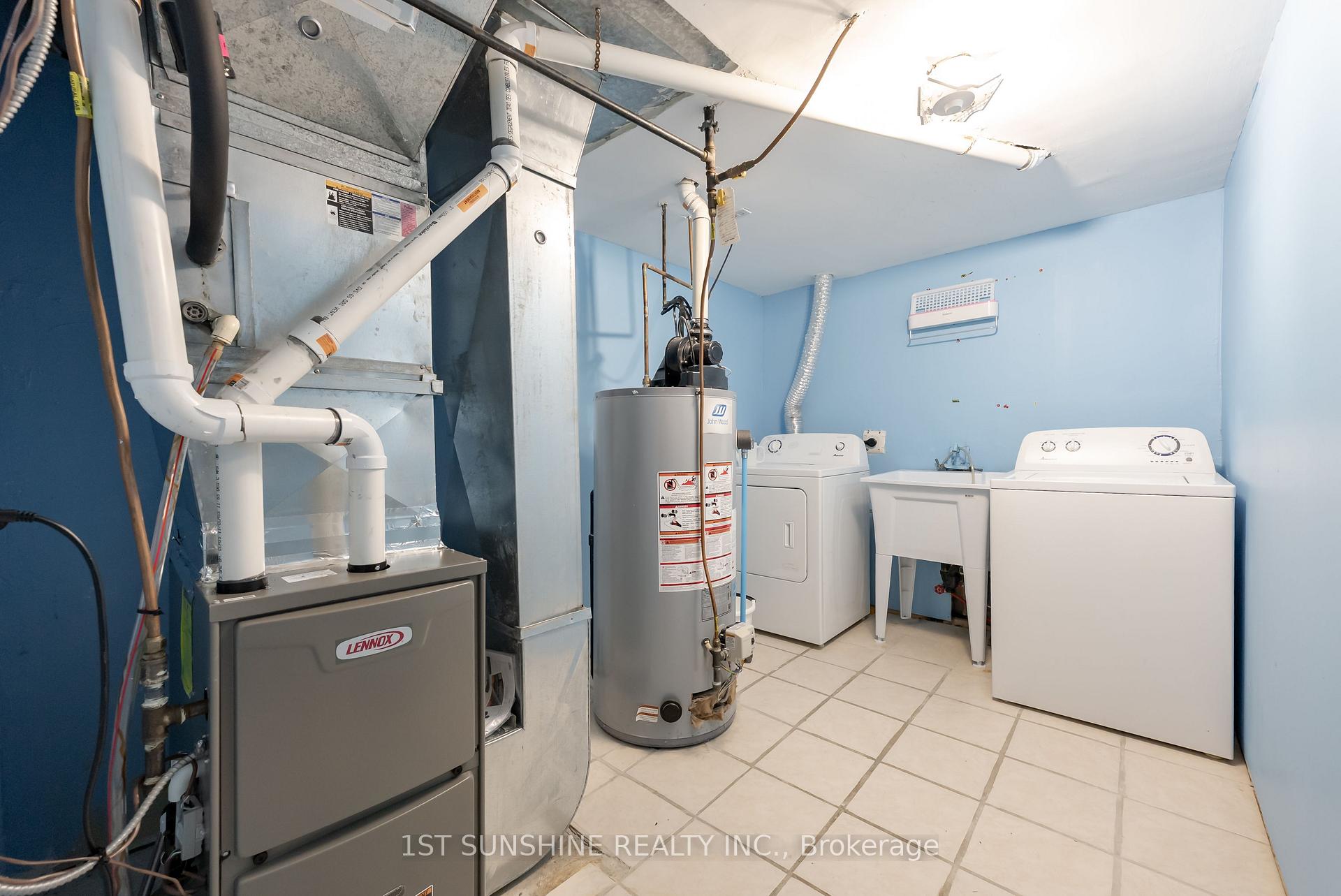 Photo 37 of 263 Hepburn Crescent, Hamilton, Mountview — HOMEH
