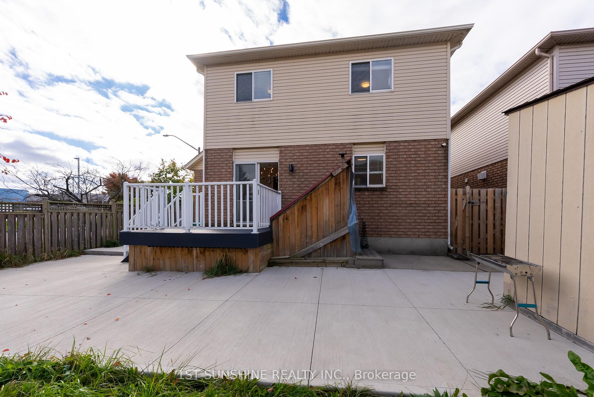 Photo 44 of 263 Hepburn Crescent, Hamilton, Mountview — HOMEH