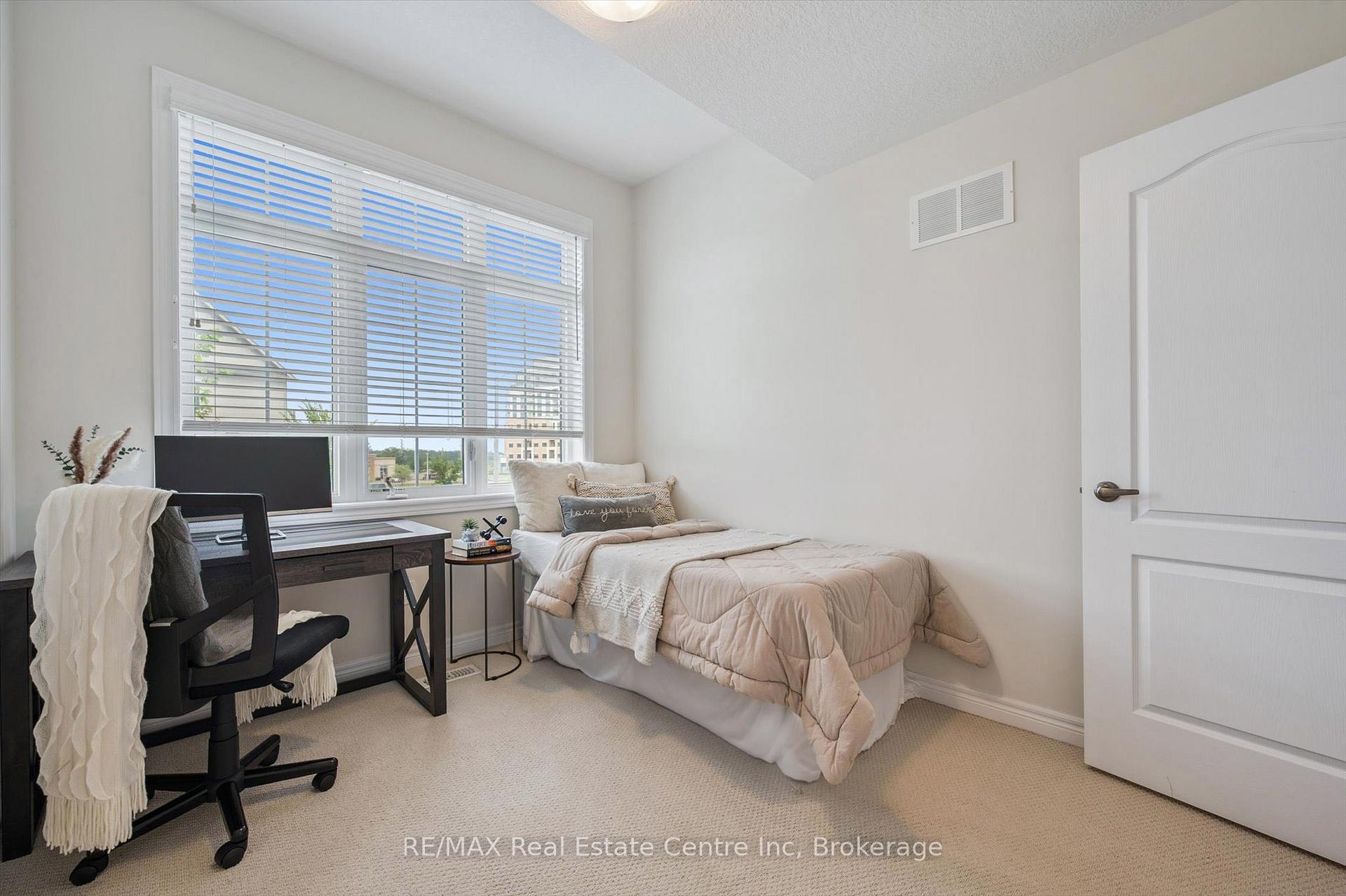 Photo 23 of 32 Skinner Drive, Guelph, Grange Road — HOMEH
