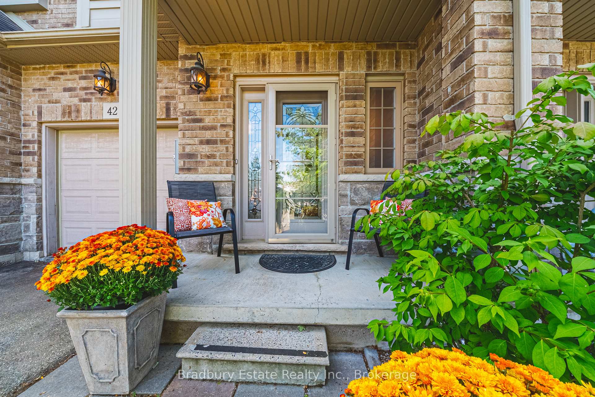 Photo 1 of 42 Fall Fair Way, Hamilton, Binbrook — HOMEH