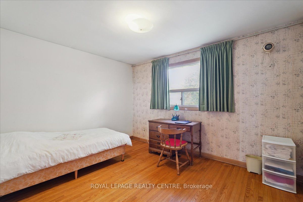 Photo 61 of 151 Redgrave Drive, Etobicoke, Willowridge-Martingrove-Richview — HOMEH