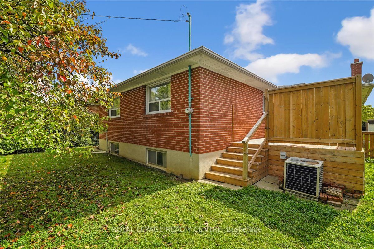 Photo 76 of 151 Redgrave Drive, Etobicoke, Willowridge-Martingrove-Richview — HOMEH