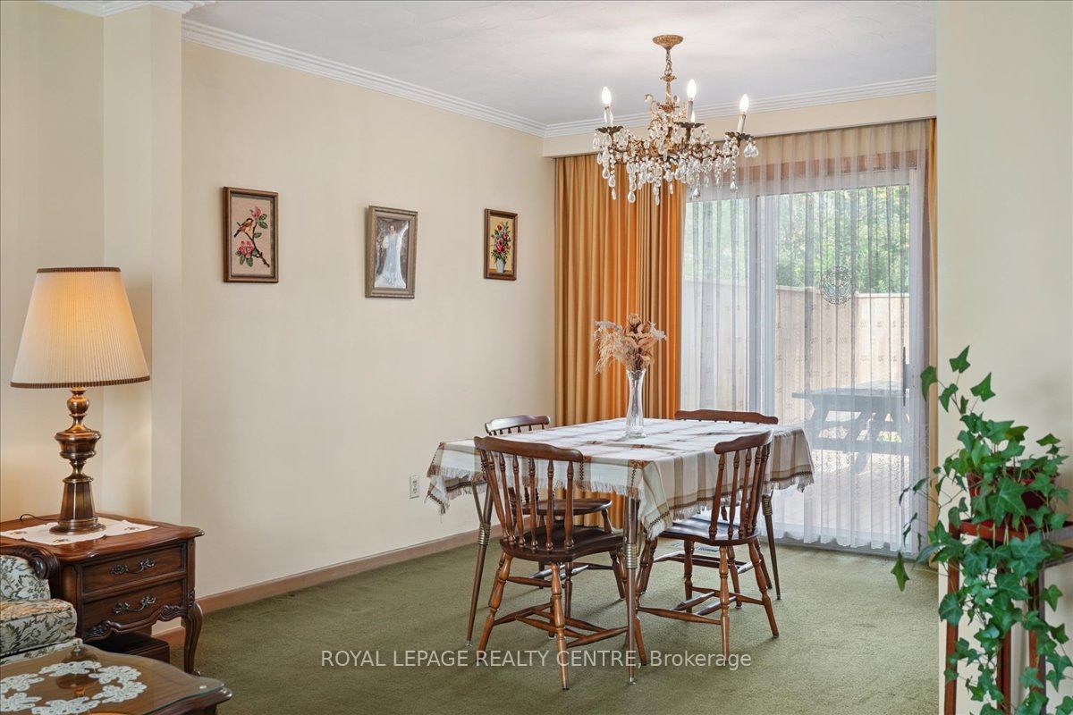 Photo 50 of 151 Redgrave Drive, Etobicoke, Willowridge-Martingrove-Richview — HOMEH