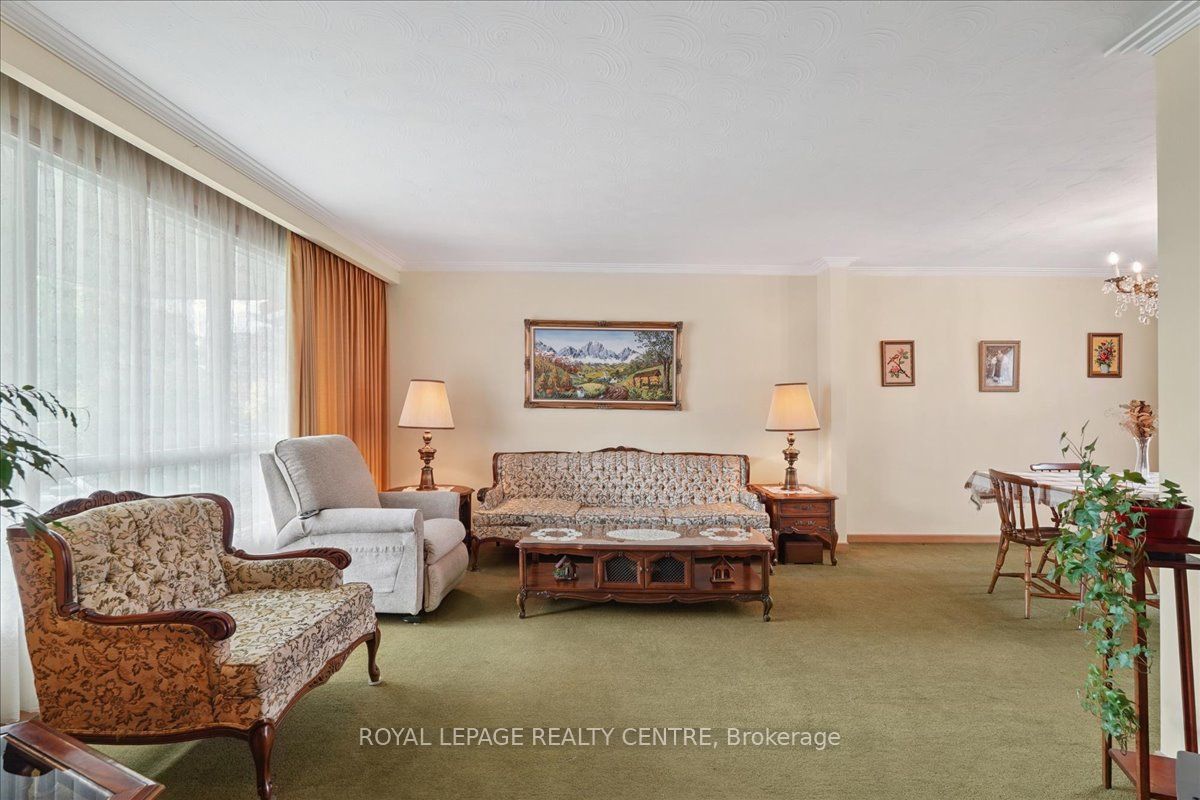 Photo 48 of 151 Redgrave Drive, Etobicoke, Willowridge-Martingrove-Richview — HOMEH