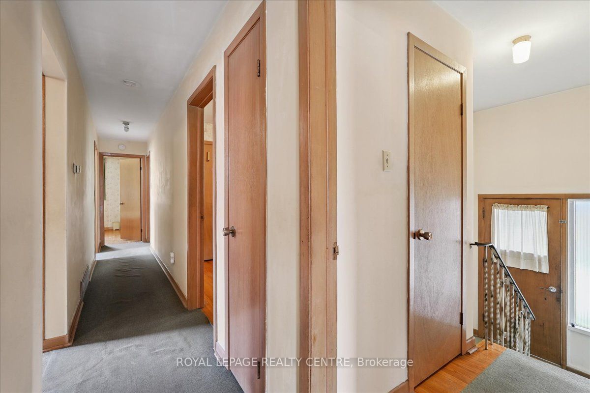 Photo 56 of 151 Redgrave Drive, Etobicoke, Willowridge-Martingrove-Richview — HOMEH