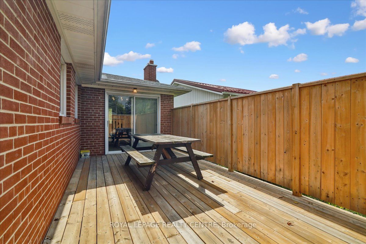 Photo 74 of 151 Redgrave Drive, Etobicoke, Willowridge-Martingrove-Richview — HOMEH