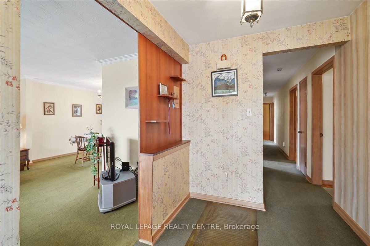 Photo 47 of 151 Redgrave Drive, Etobicoke, Willowridge-Martingrove-Richview — HOMEH