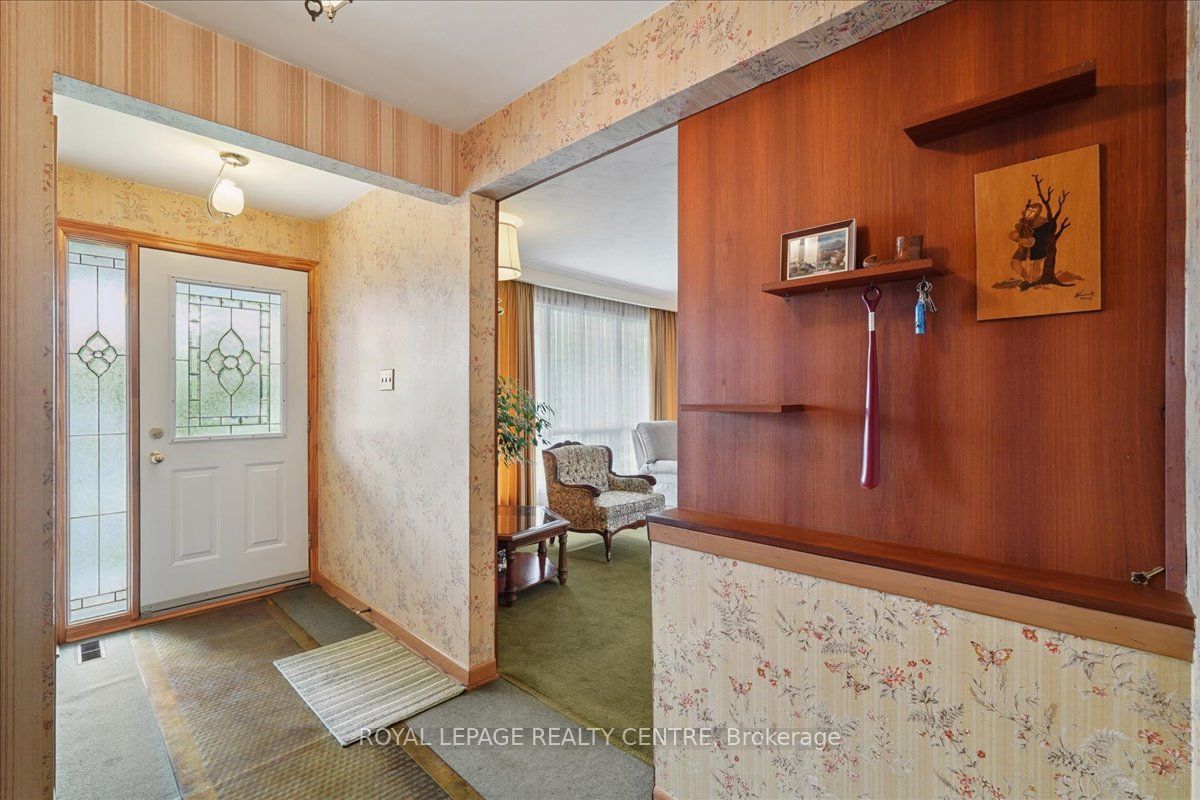 Photo 46 of 151 Redgrave Drive, Etobicoke, Willowridge-Martingrove-Richview — HOMEH