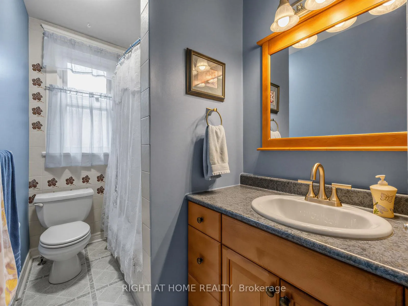 Photo 22 of 84 Shanly Street, Toronto, Dovercourt-Wallace Emerson-Junction — HOMEH