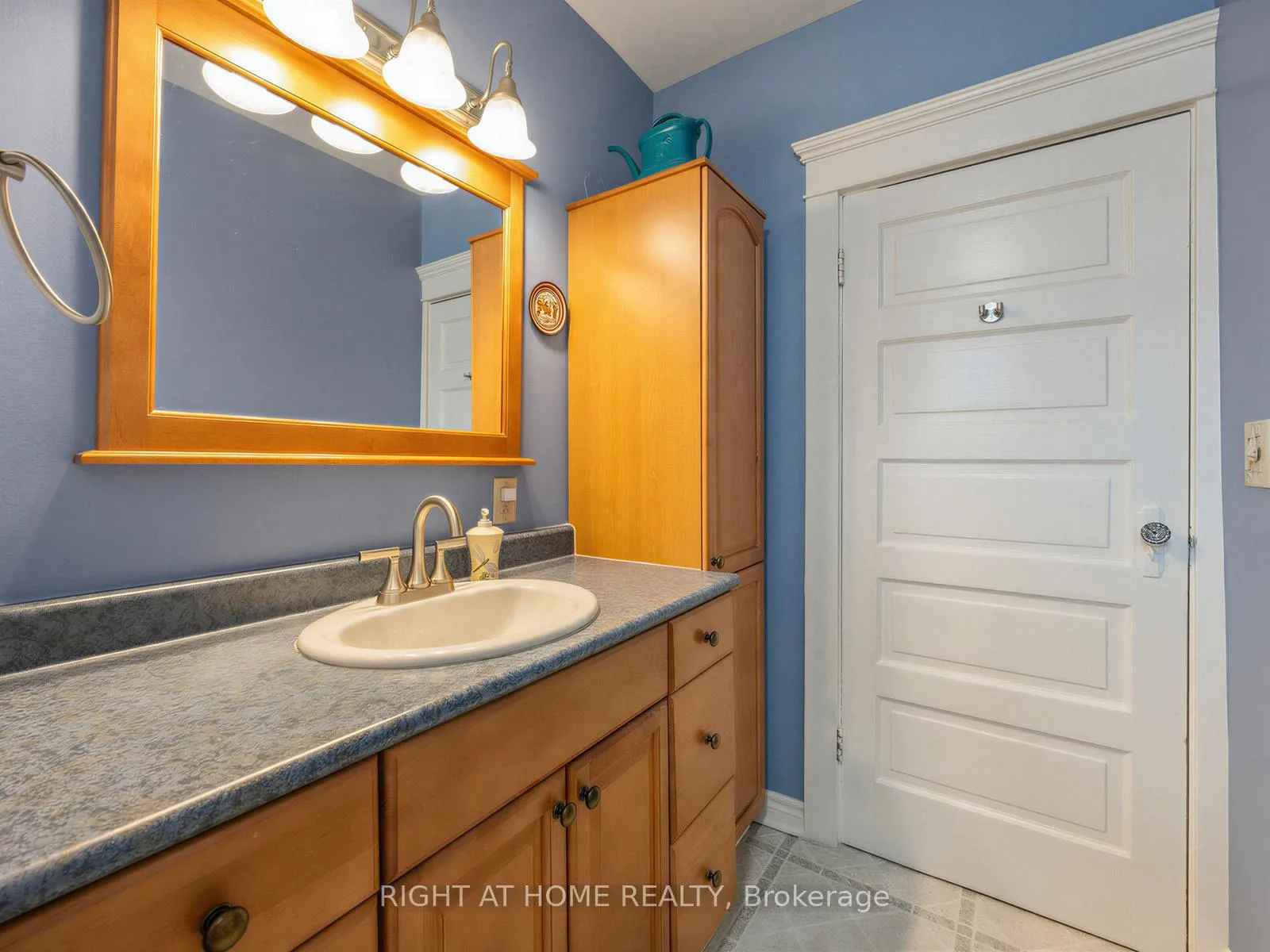 Photo 23 of 84 Shanly Street, Toronto, Dovercourt-Wallace Emerson-Junction — HOMEH