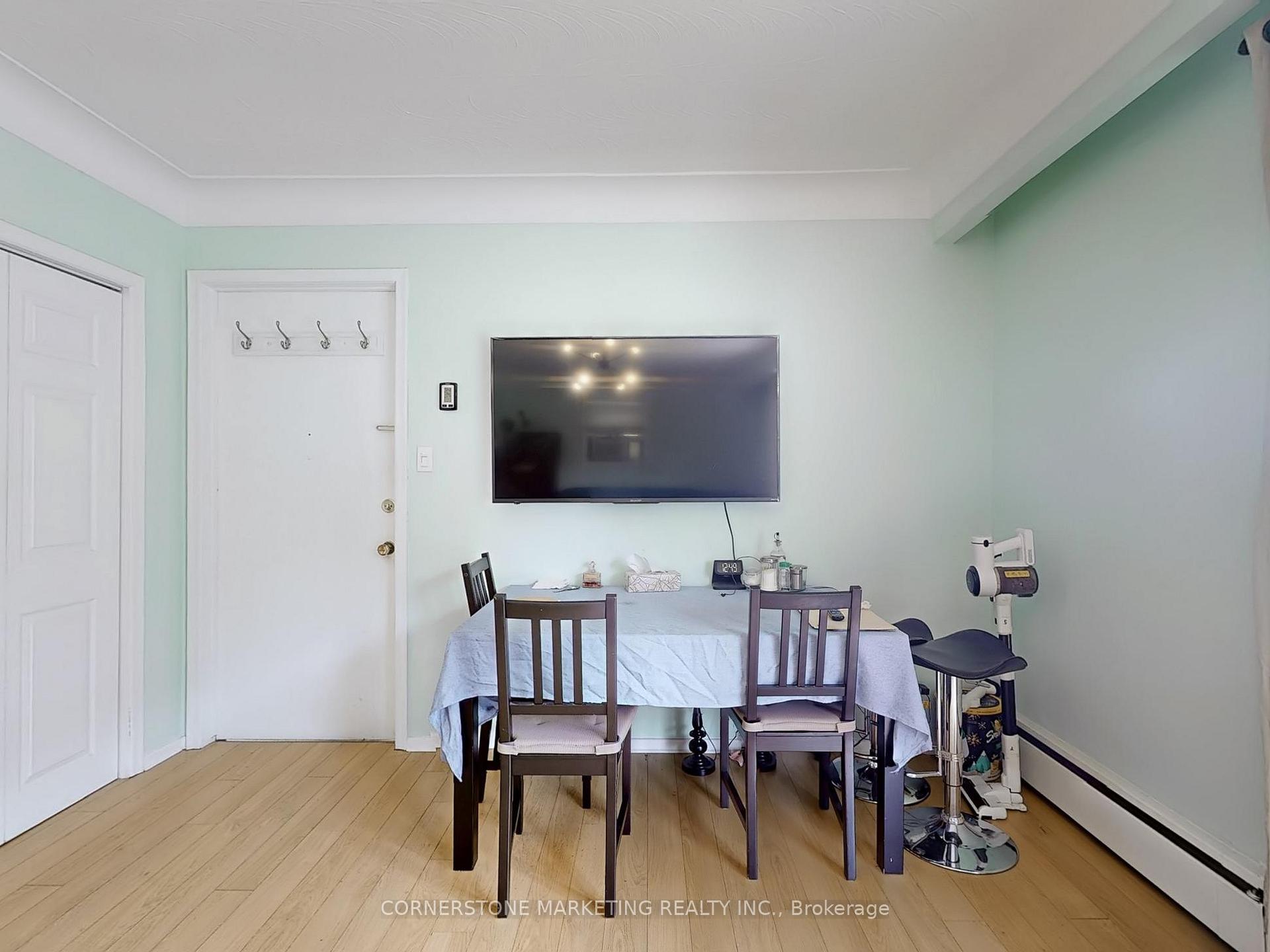 Photo 4 of 253 Mohawk Road E, Hamilton, Hill Park — HOMEH