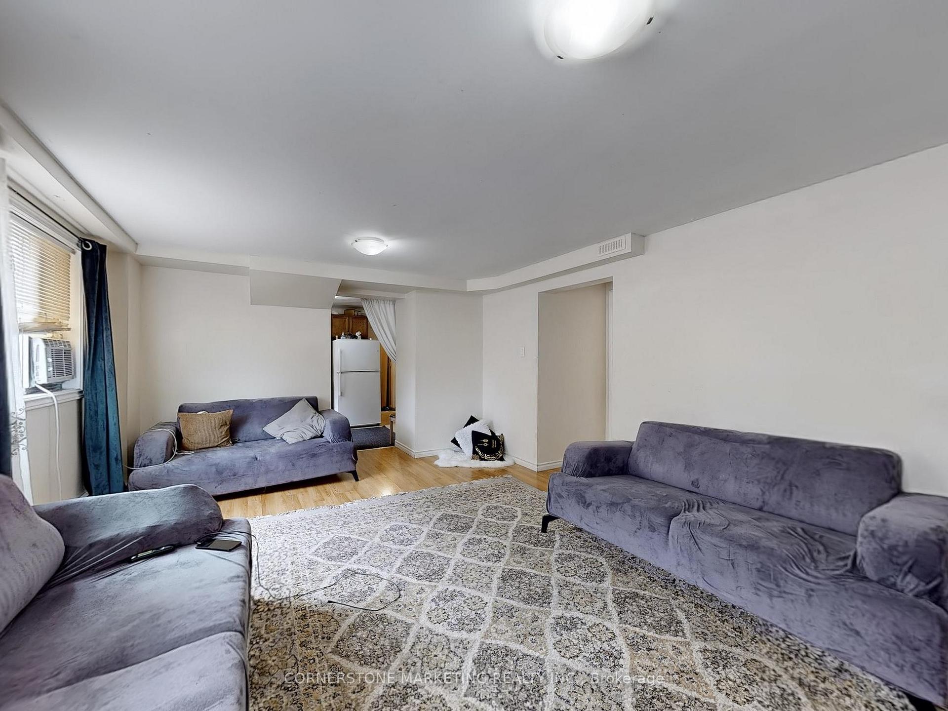 Photo 8 of 253 Mohawk Road E, Hamilton, Hill Park — HOMEH