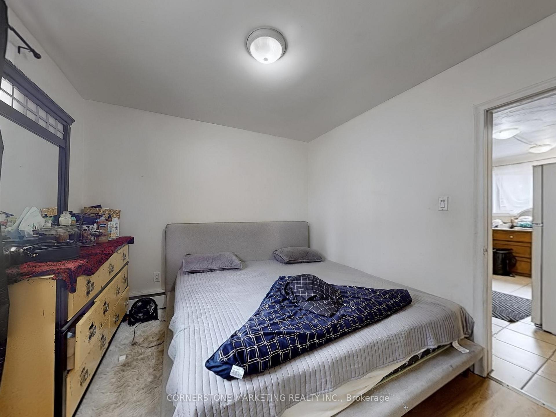 Photo 10 of 253 Mohawk Road E, Hamilton, Hill Park — HOMEH