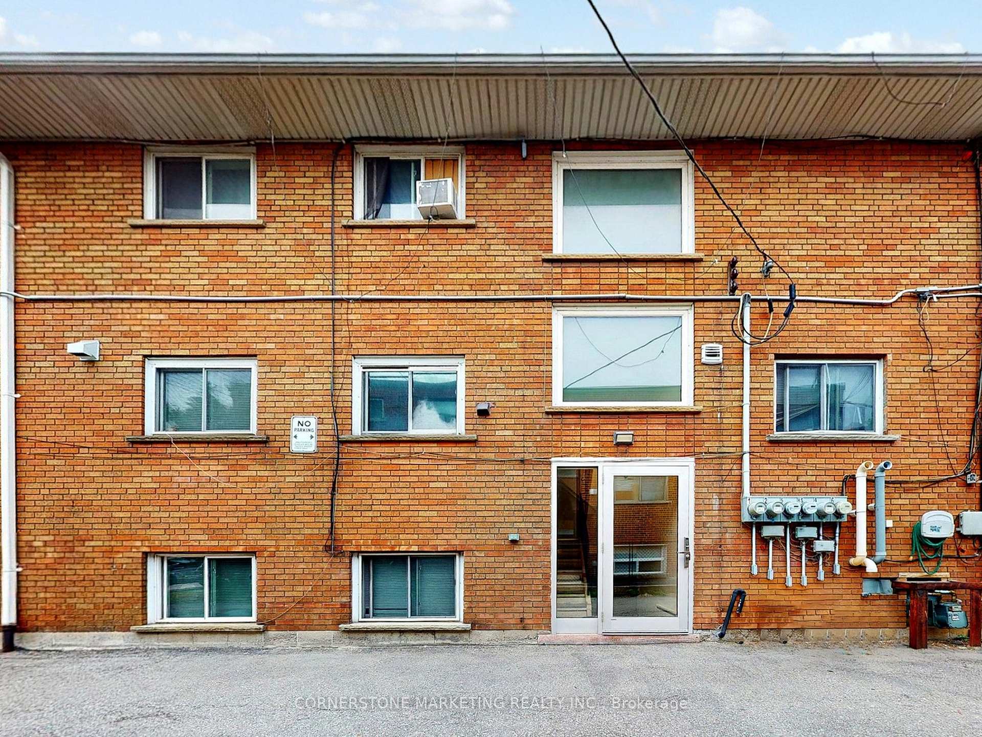 Photo 20 of 253 Mohawk Road E, Hamilton, Hill Park — HOMEH