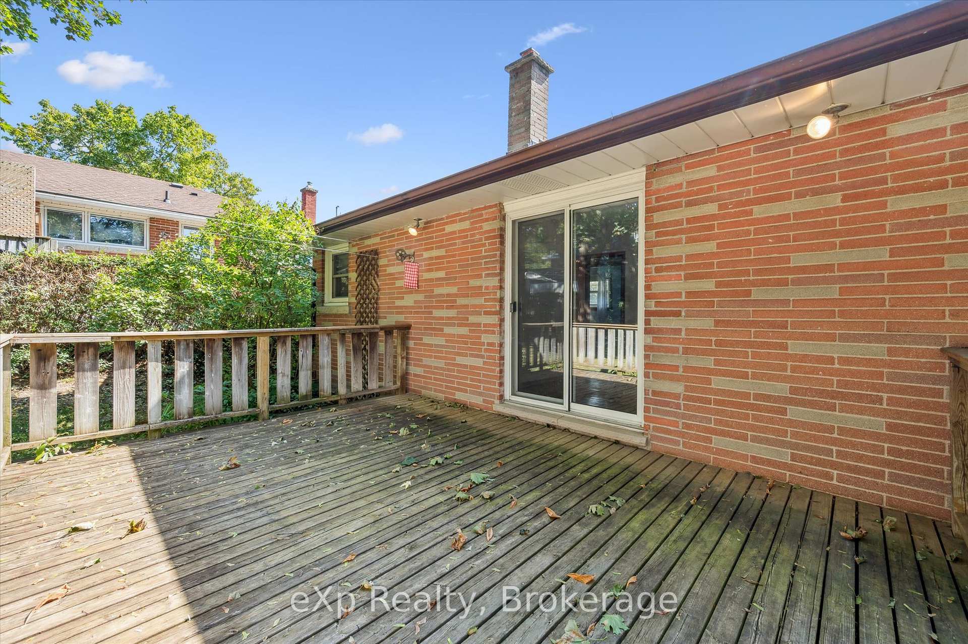 Photo 27 of 95 Ottawa Crescent, Guelph, St. George's — HOMEH