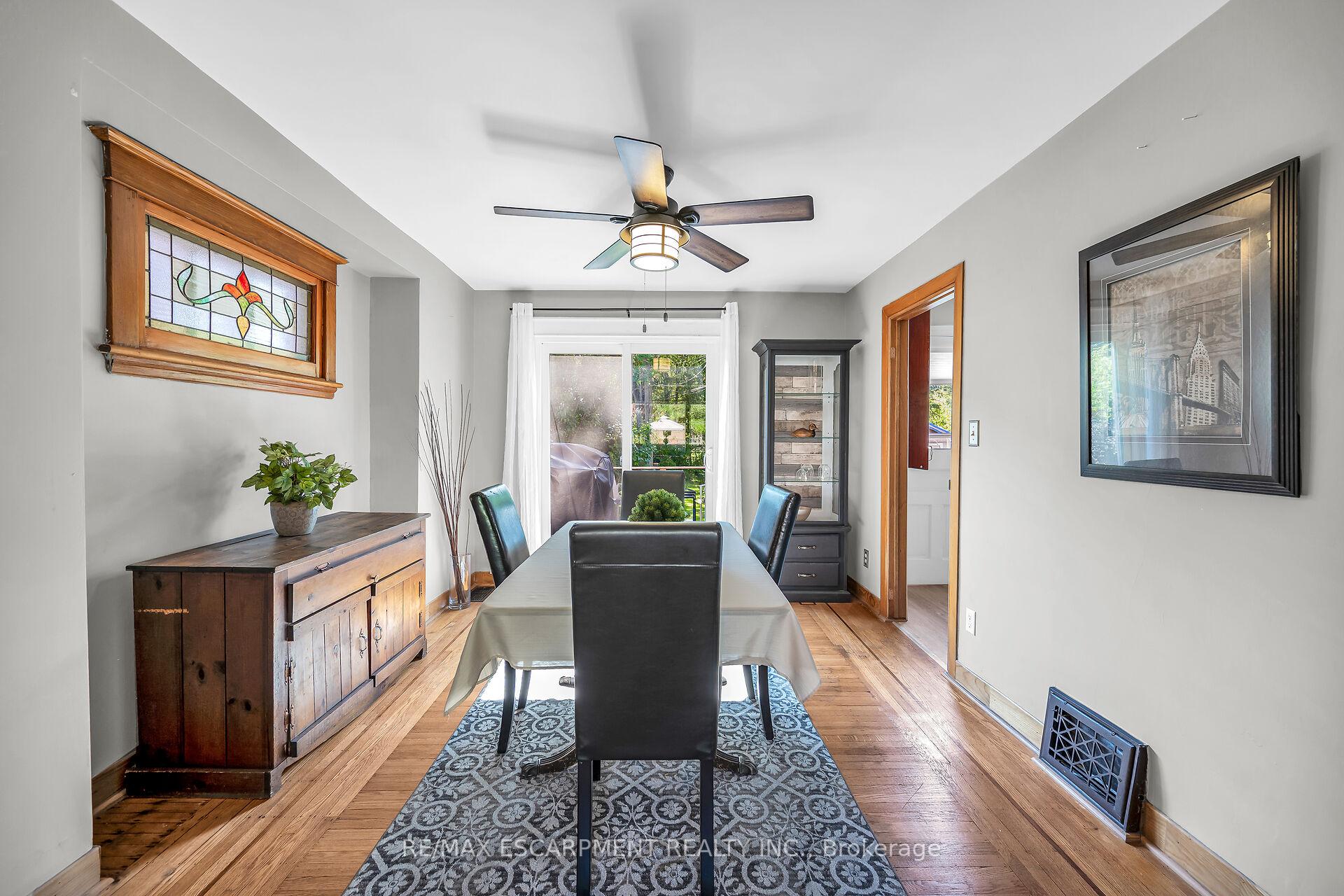 Photo 5 of 126 Cumberland Avenue, Hamilton, St. Clair — HOMEH