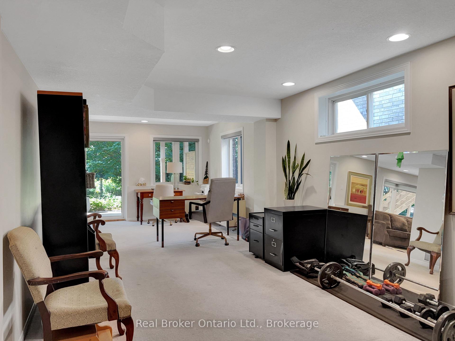 Photo 5 of 36 Pine Ridge Drive, Guelph, Pineridge/Westminster Woods — HOMEH