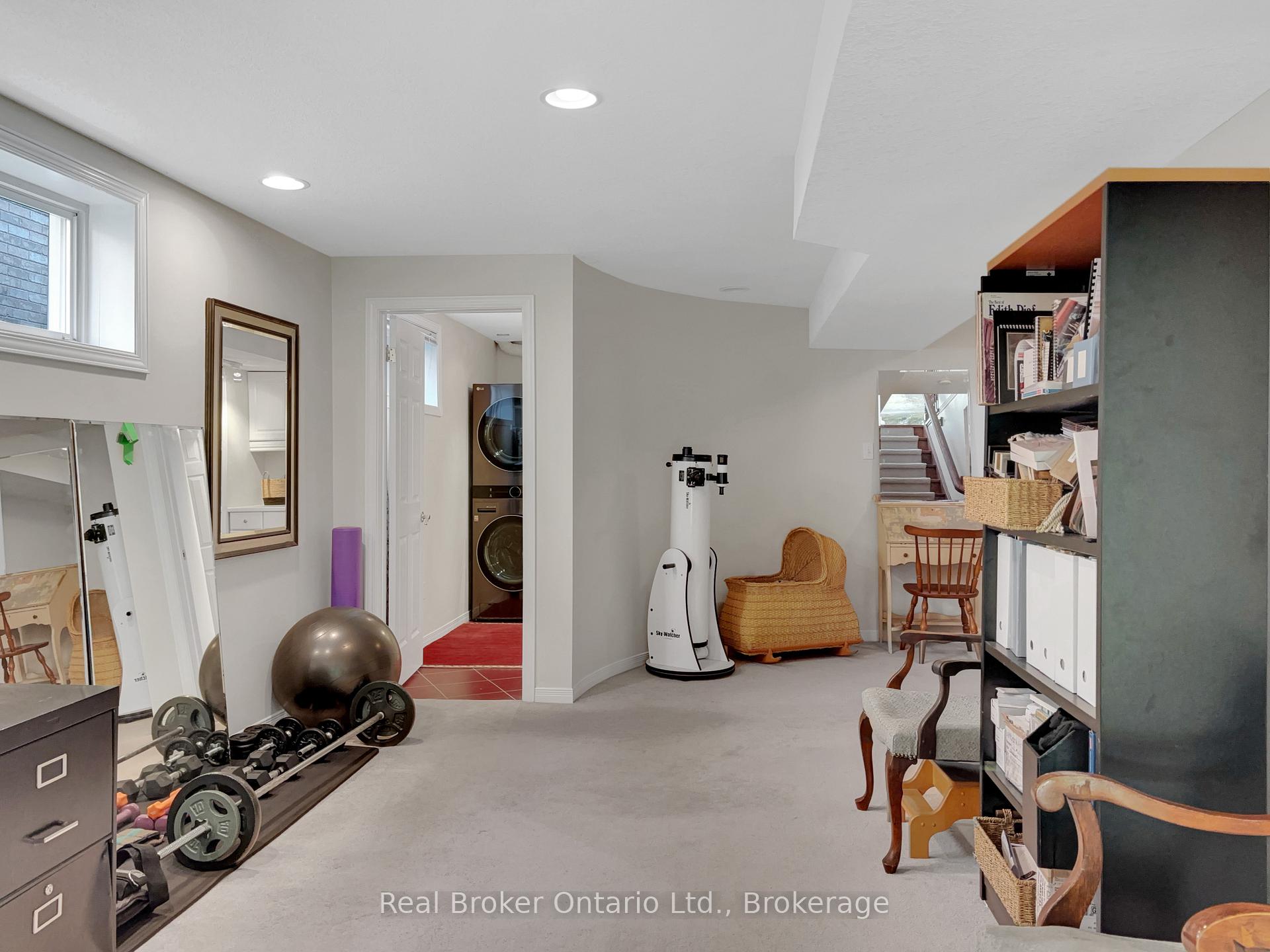 Photo 6 of 36 Pine Ridge Drive, Guelph, Pineridge/Westminster Woods — HOMEH