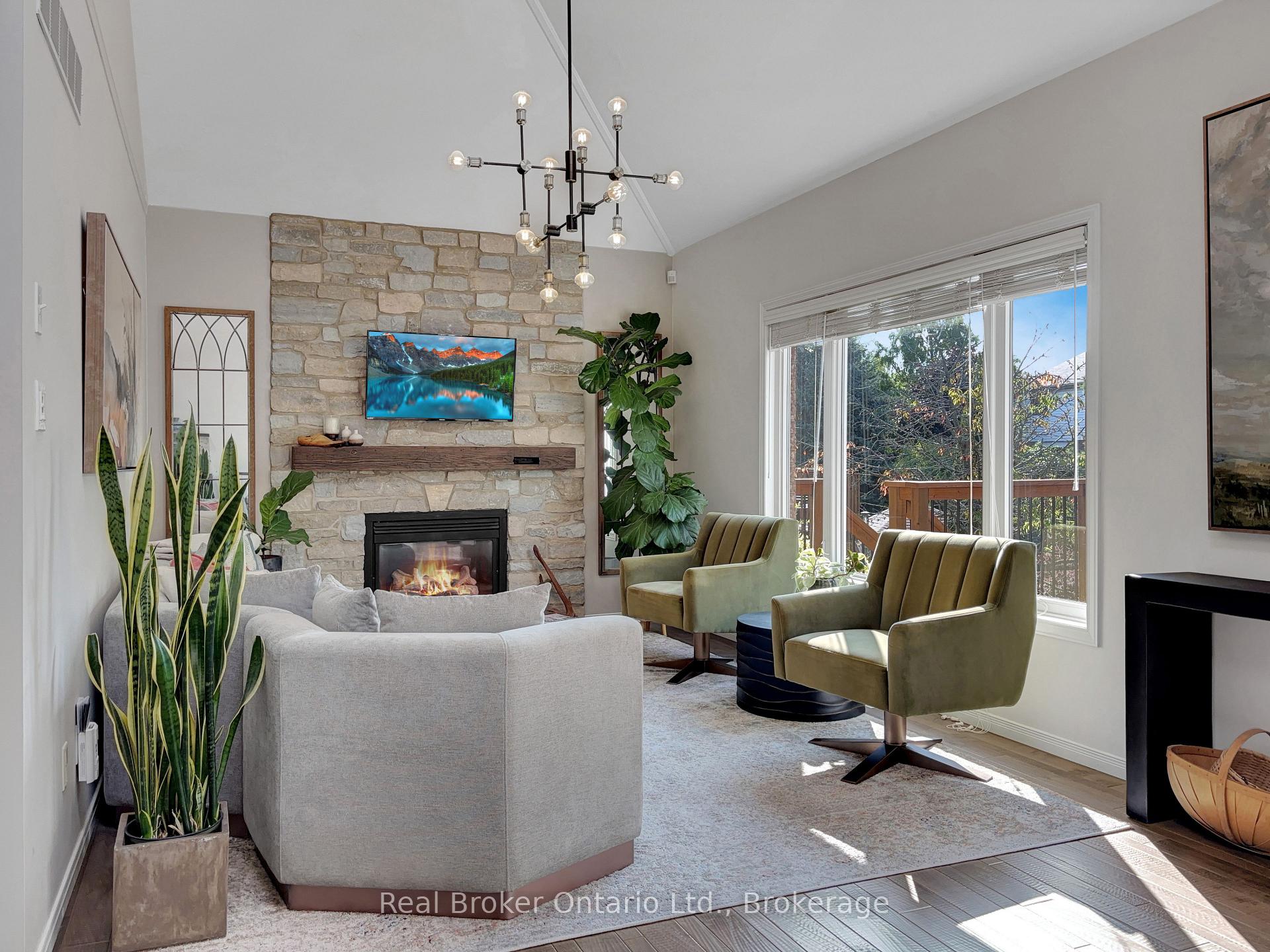 Photo 15 of 36 Pine Ridge Drive, Guelph, Pineridge/Westminster Woods — HOMEH