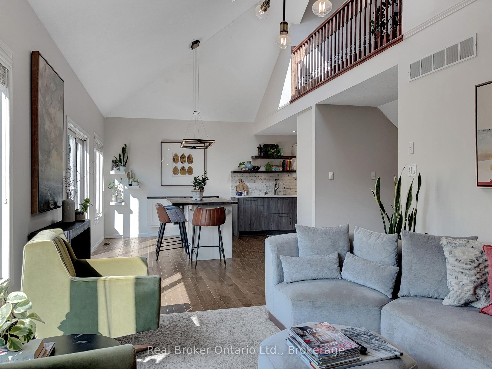 Photo 16 of 36 Pine Ridge Drive, Guelph, Pineridge/Westminster Woods — HOMEH
